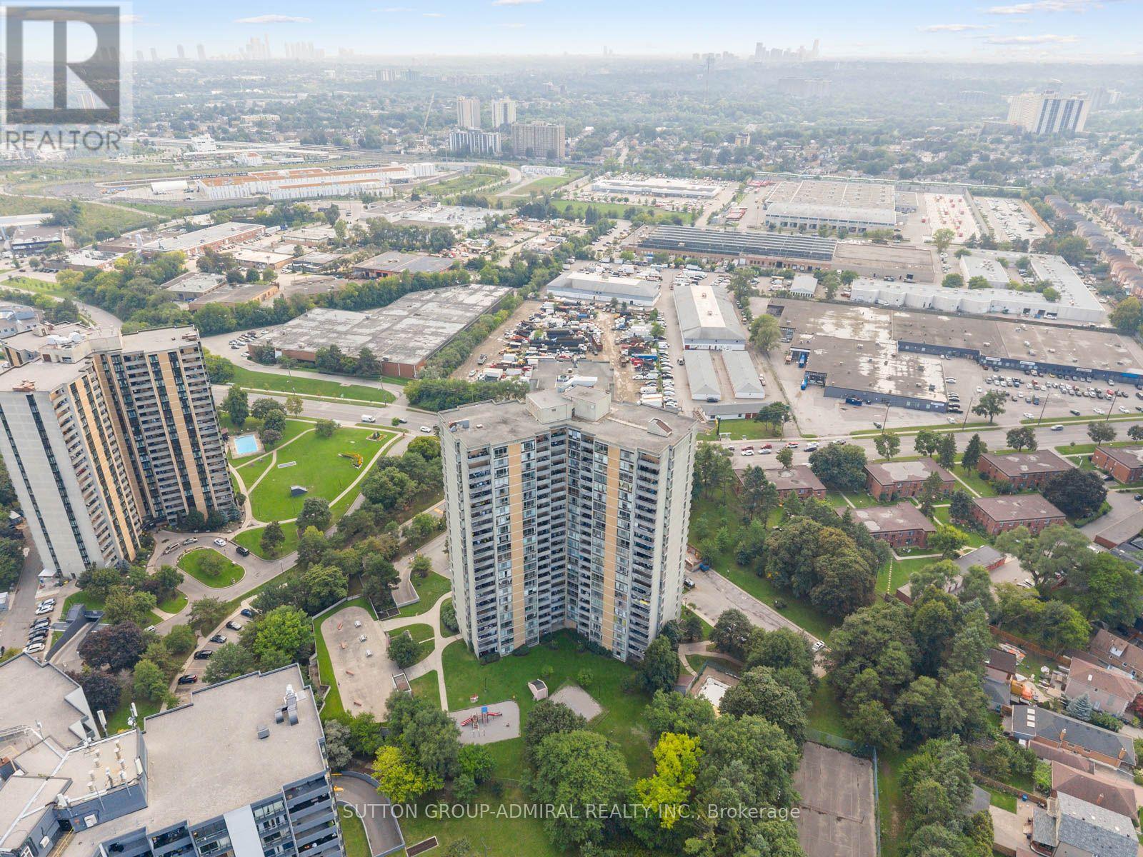 1811 - 10 Martha Eaton Way, Toronto, Ontario  M6M 5B3 - Photo 48 - W13740126