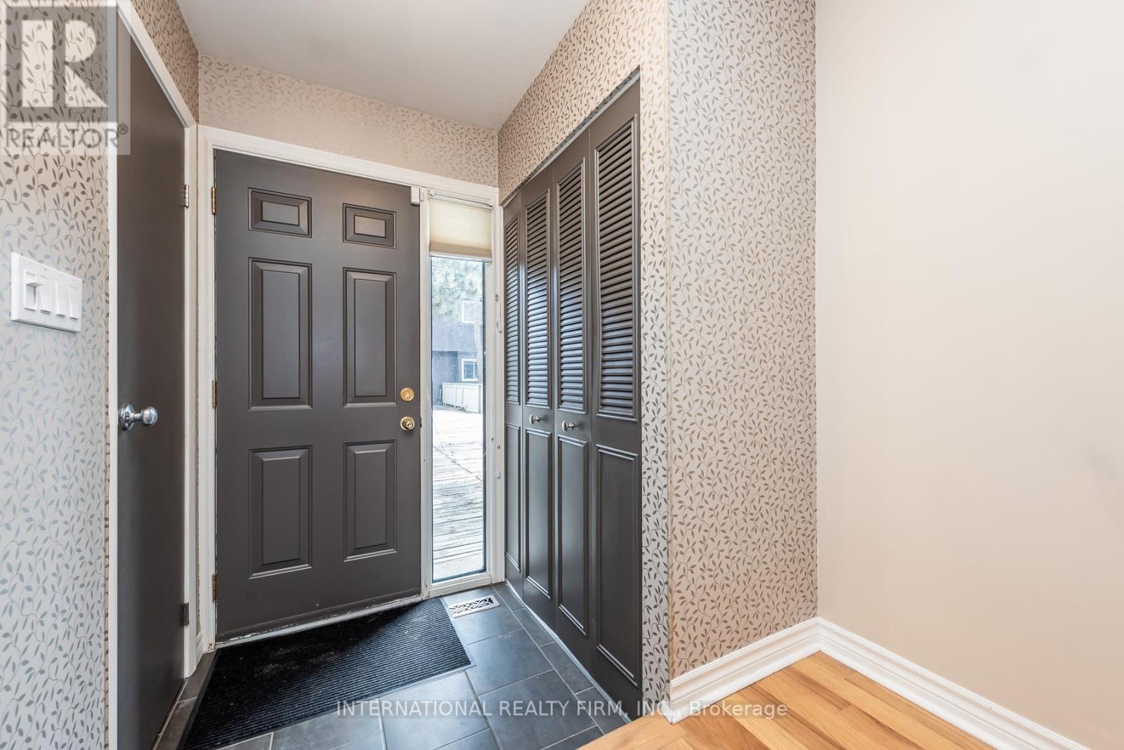 15 - 6855 Glen Erin Drive, Mississauga, Ontario  L5N 1P6 - Photo 2 - W13740136