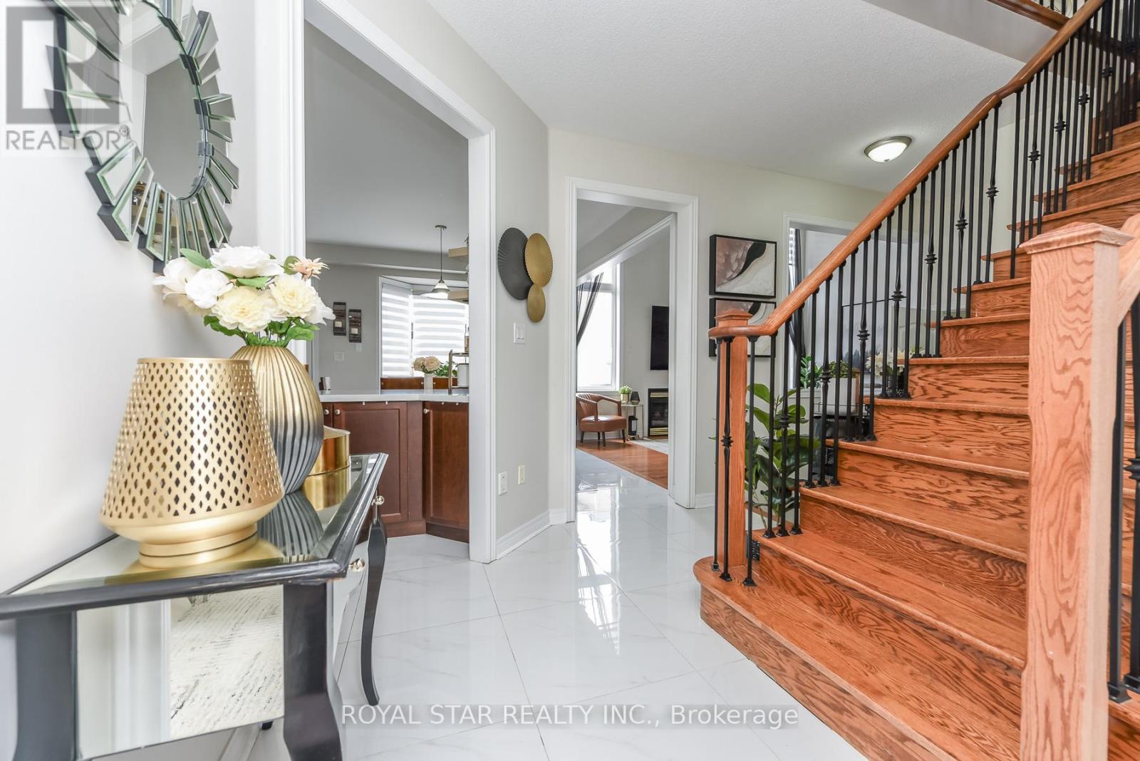38 Robitaille Drive, Brampton, Ontario  L6R 0H6 - Photo 12 - W13740152