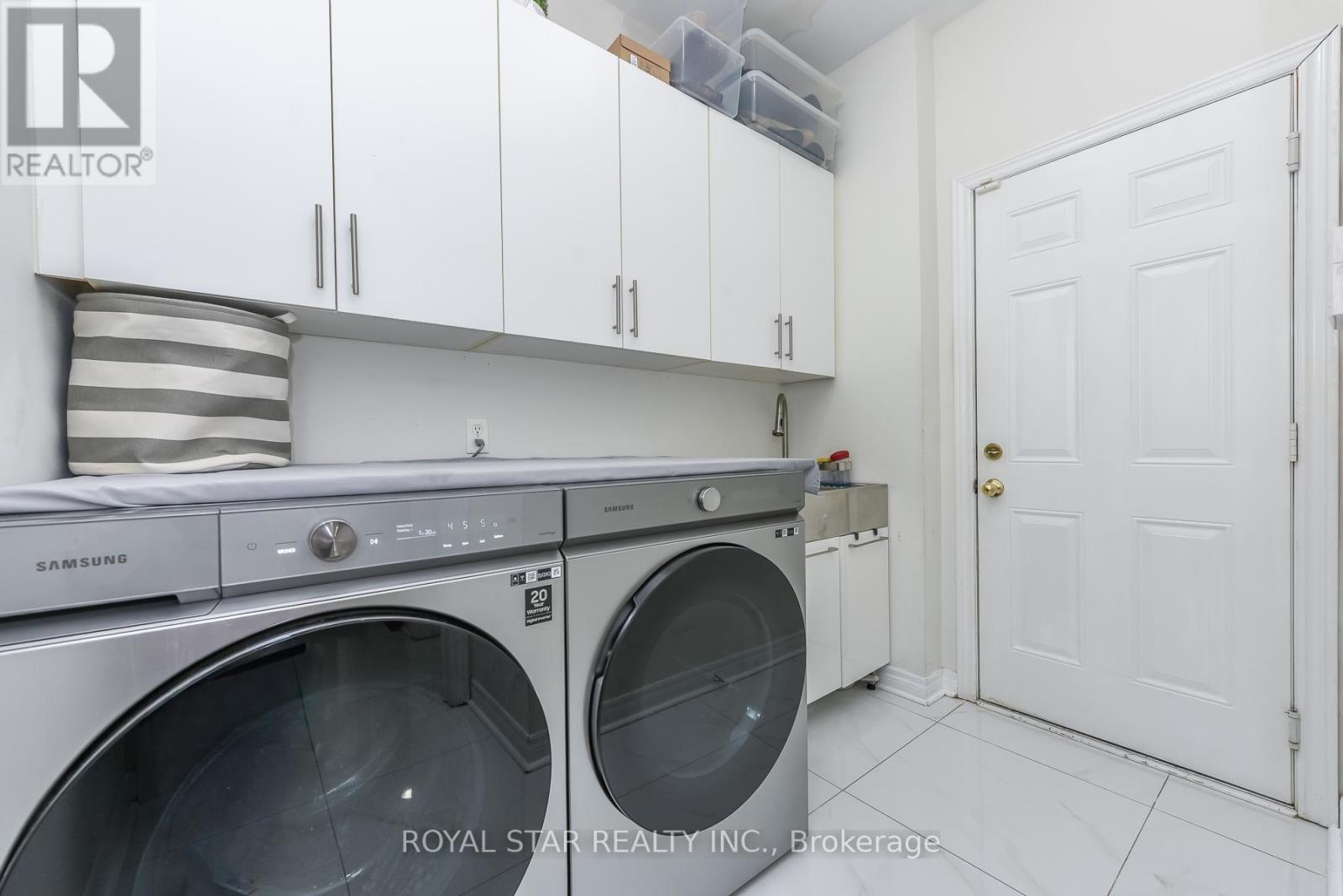 38 Robitaille Drive, Brampton, Ontario  L6R 0H6 - Photo 15 - W13740152