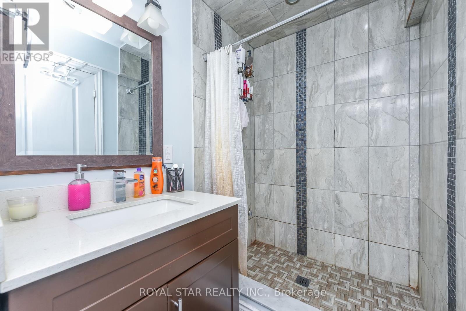 38 Robitaille Drive, Brampton, Ontario  L6R 0H6 - Photo 48 - W13740152