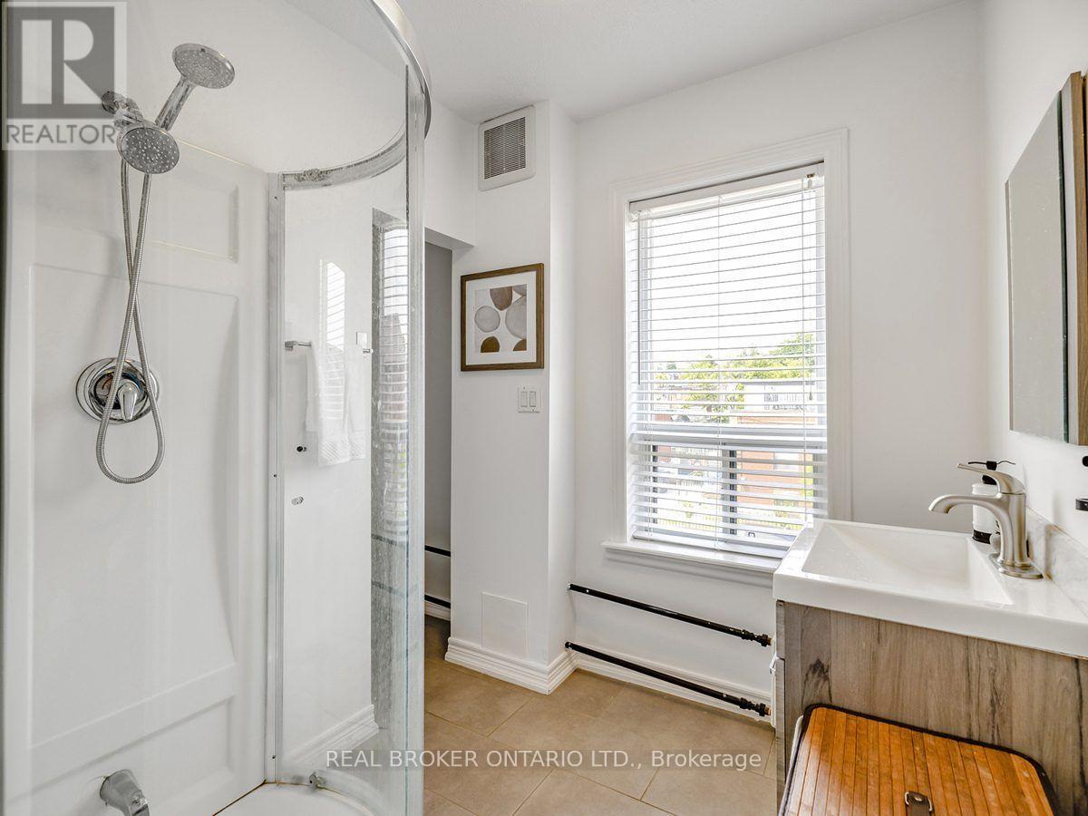 1438a Dufferin Street, Toronto, Ontario M6H 3L1 - Photo 30 - W13740164