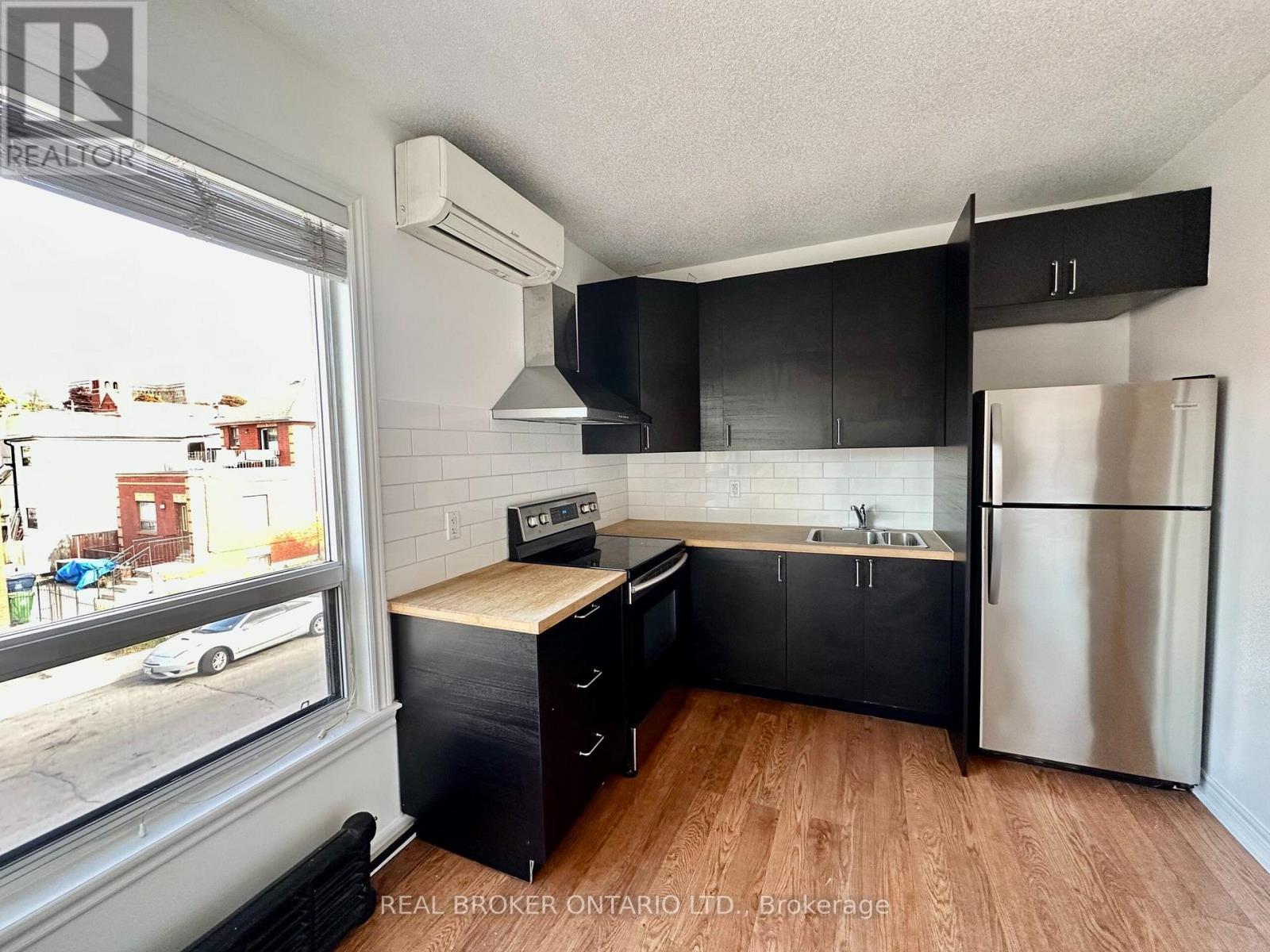 1438a Dufferin Street, Toronto, Ontario M6H 3L1 - Photo 35 - W13740164