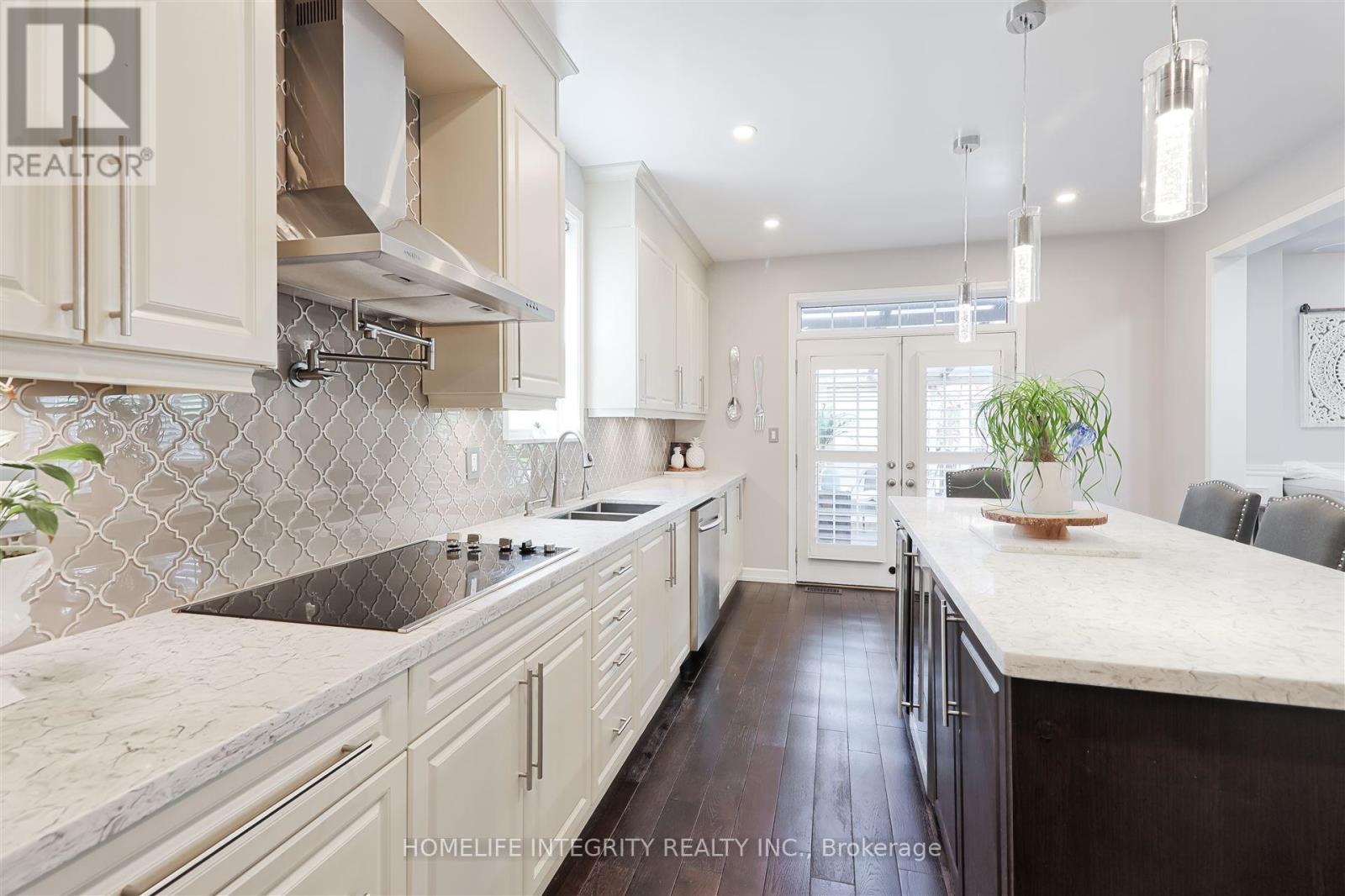 33 Klemscott Road, Brampton, Ontario  L7A 0P5 - Photo 12 - W13740202