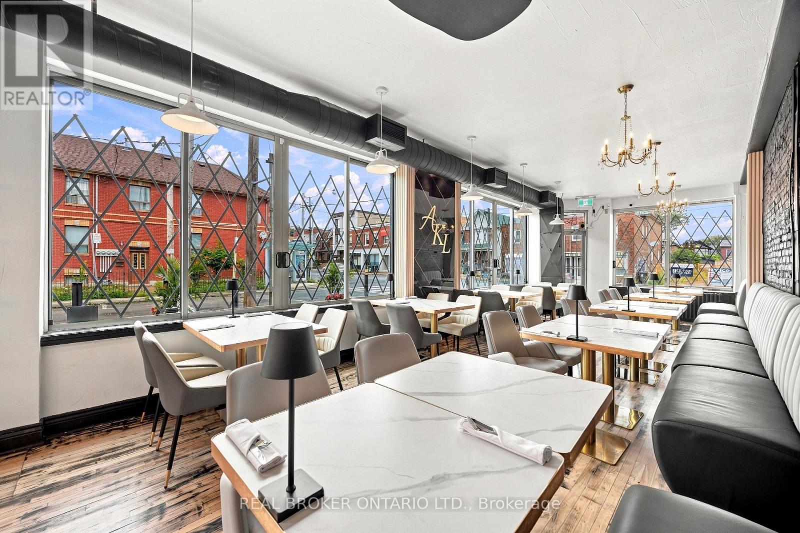 1438a Dufferin Street, Toronto, Ontario M6H 3L1 - Photo 10 - W13740226