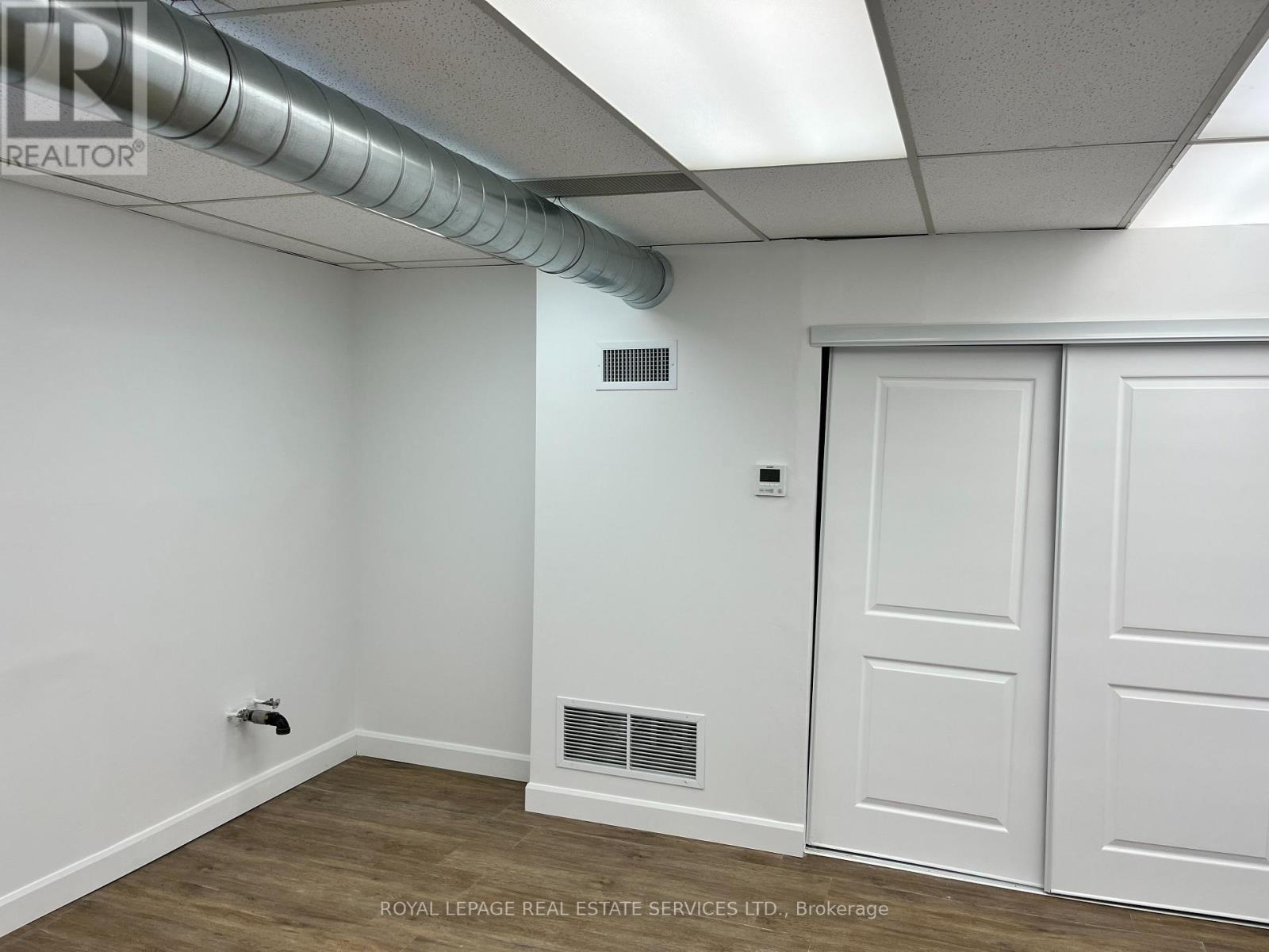 2 - 896 Burnhamthorpe Road W, Mississauga, Ontario  L5C 2S3 - Photo 6 - W13740248