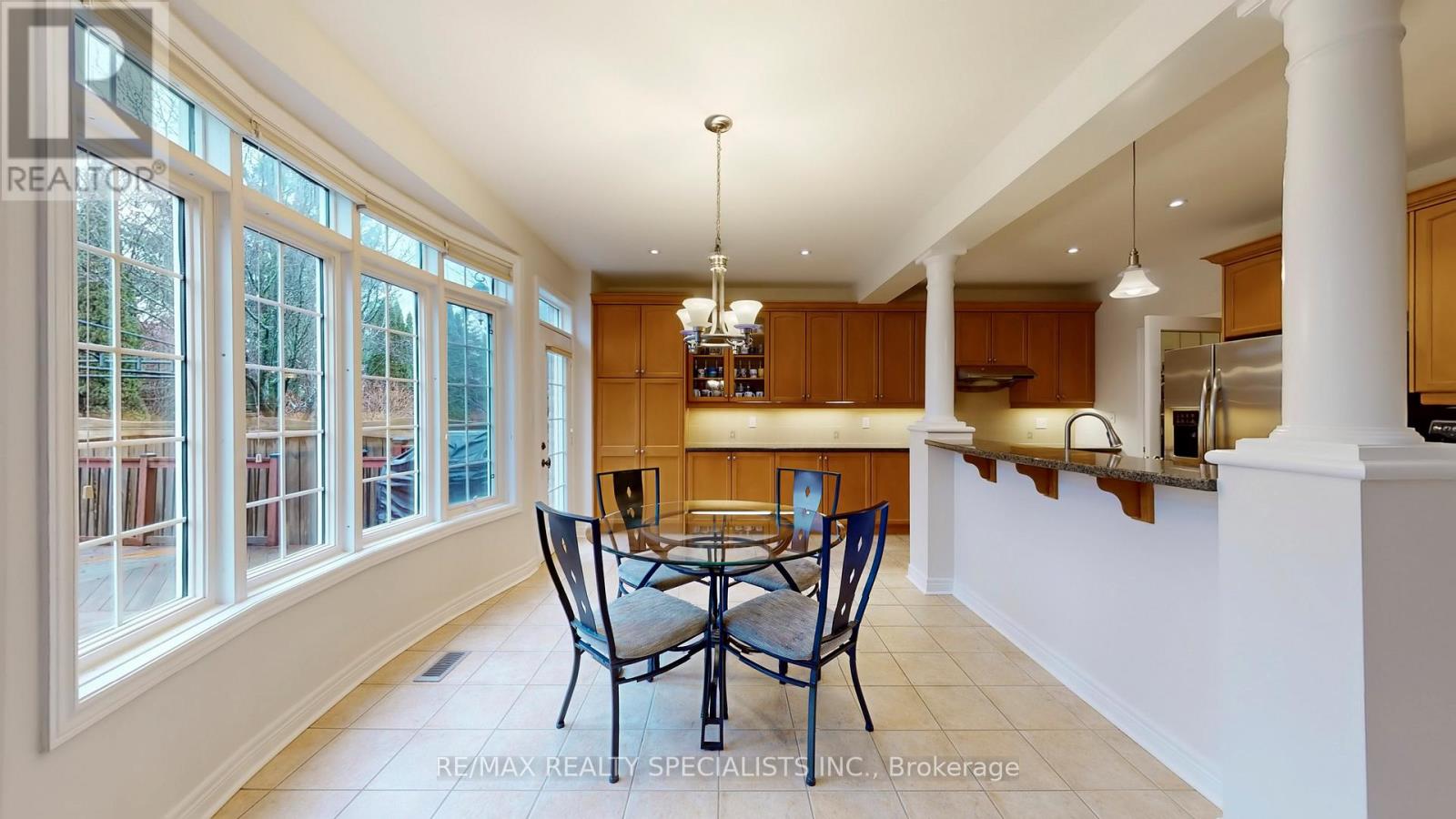 2258 Rochester Circle, Oakville, Ontario  L6M 5E1 - Photo 13 - W13740274
