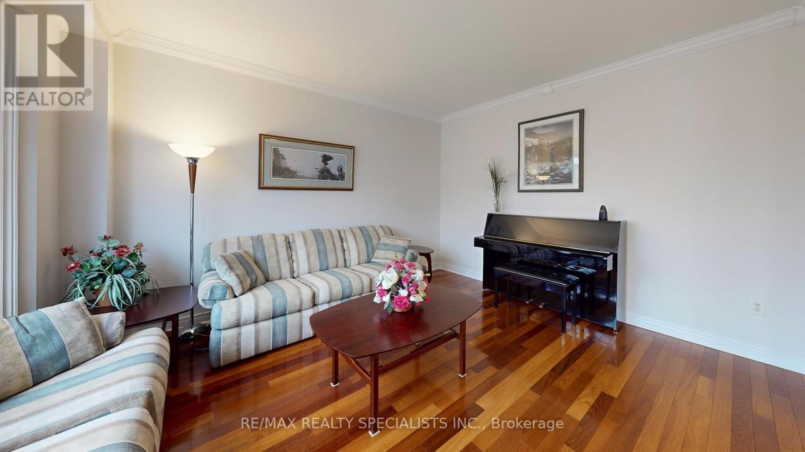 2258 Rochester Circle, Oakville, Ontario  L6M 5E1 - Photo 18 - W13740274
