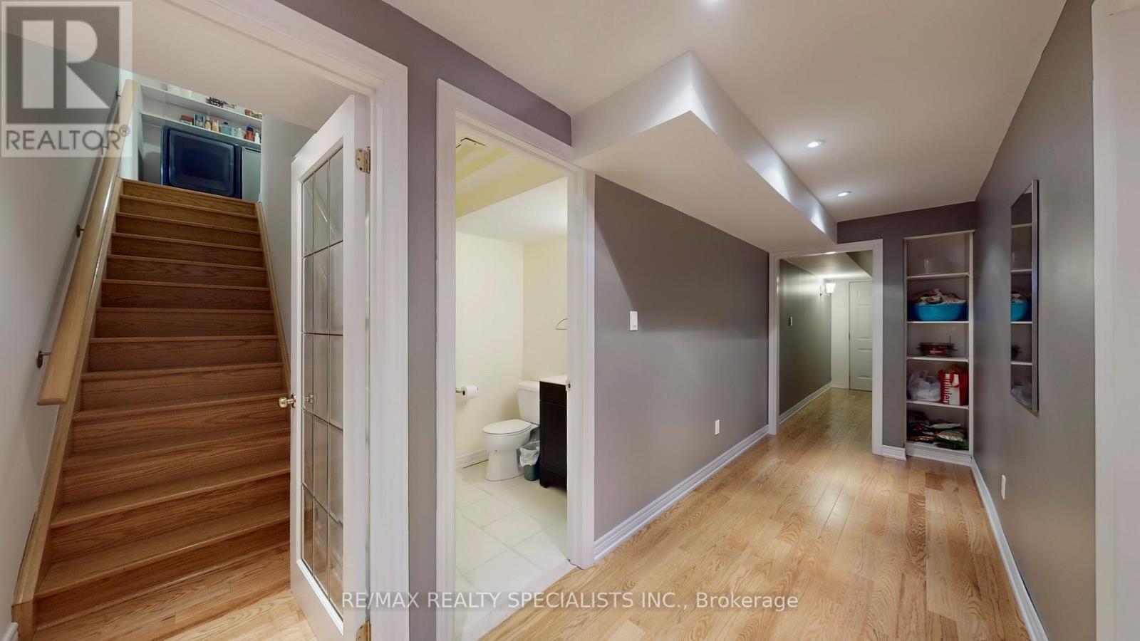 2258 Rochester Circle, Oakville, Ontario  L6M 5E1 - Photo 33 - W13740274