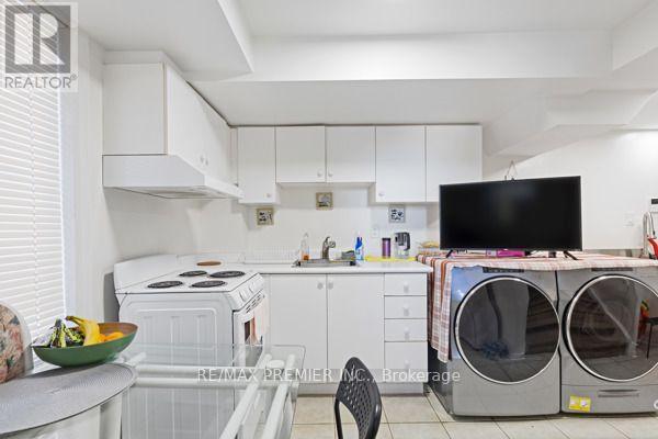 8 - 116 Rory Road, Toronto, Ontario  M6L 3G1 - Photo 27 - W13740306