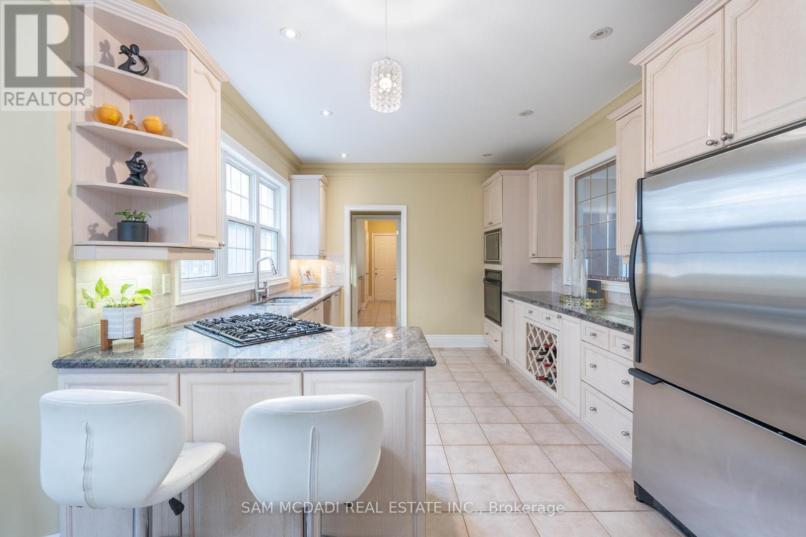 3248 Barchester Court, Mississauga, Ontario  L5L 5Z1 - Photo 11 - W13740324