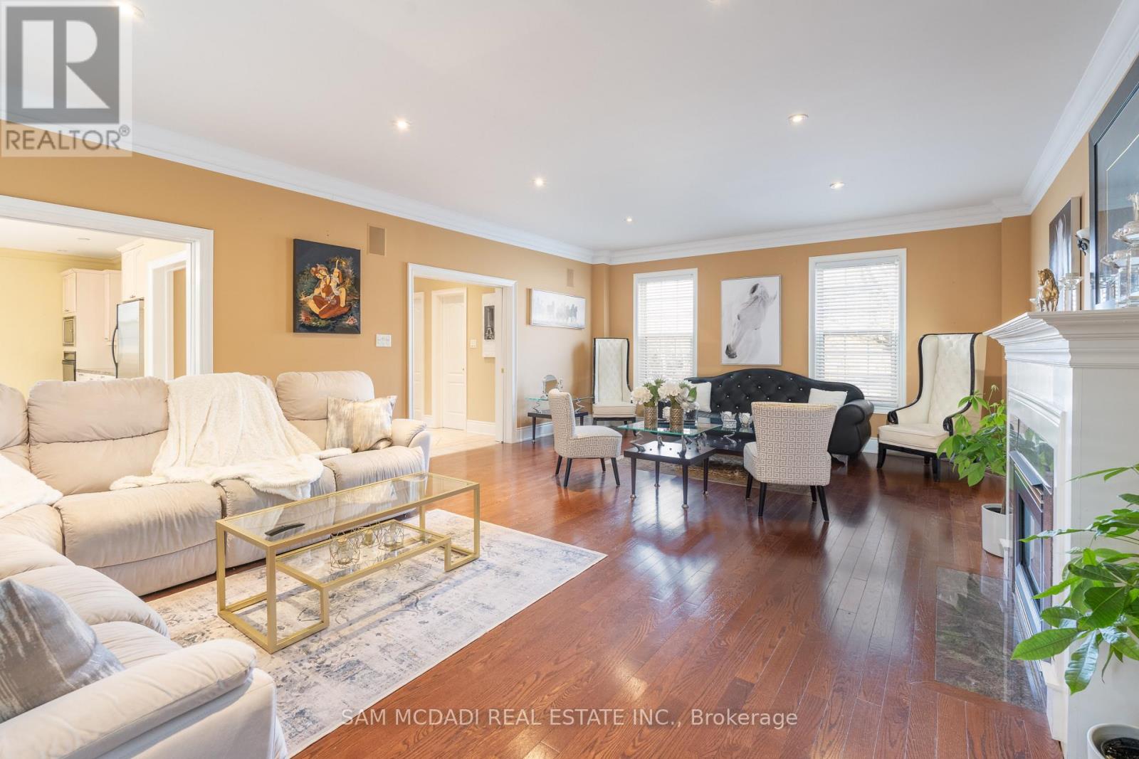 3248 Barchester Court, Mississauga, Ontario  L5L 5Z1 - Photo 7 - W13740324
