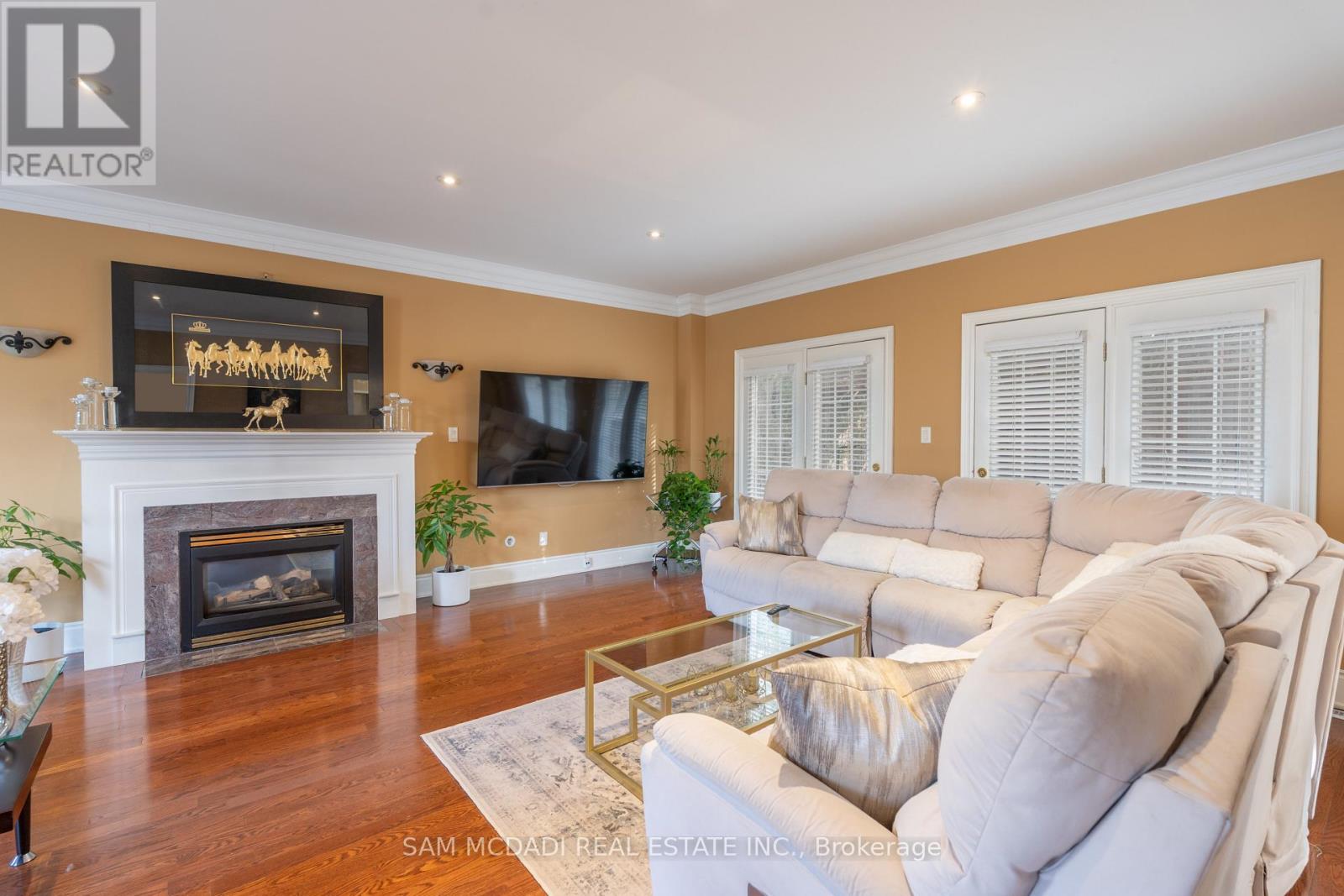 3248 Barchester Court, Mississauga, Ontario  L5L 5Z1 - Photo 8 - W13740324