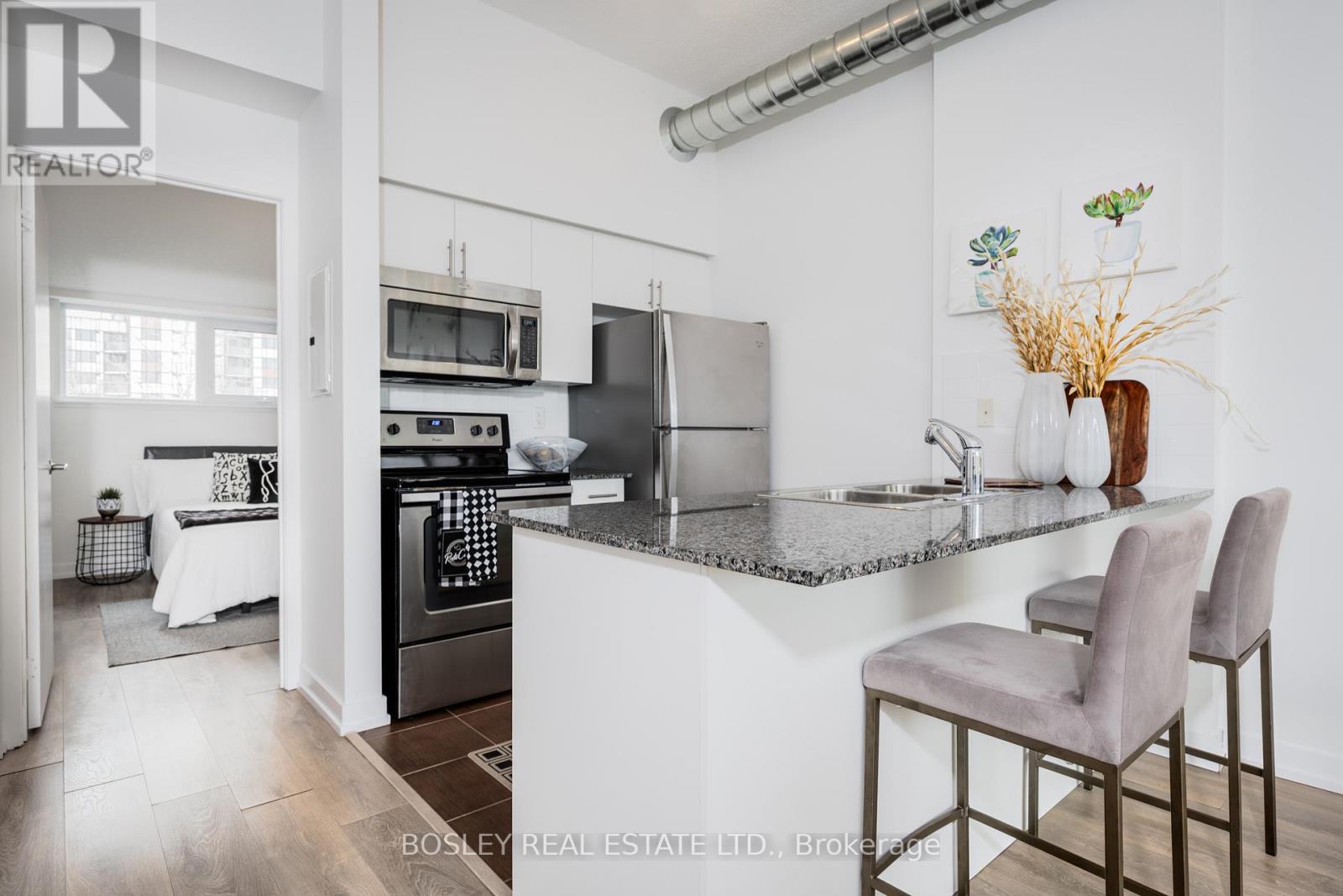 423 - 1410 Dupont Street, Toronto, Ontario  M6H 2B1 - Photo 11 - W13740326