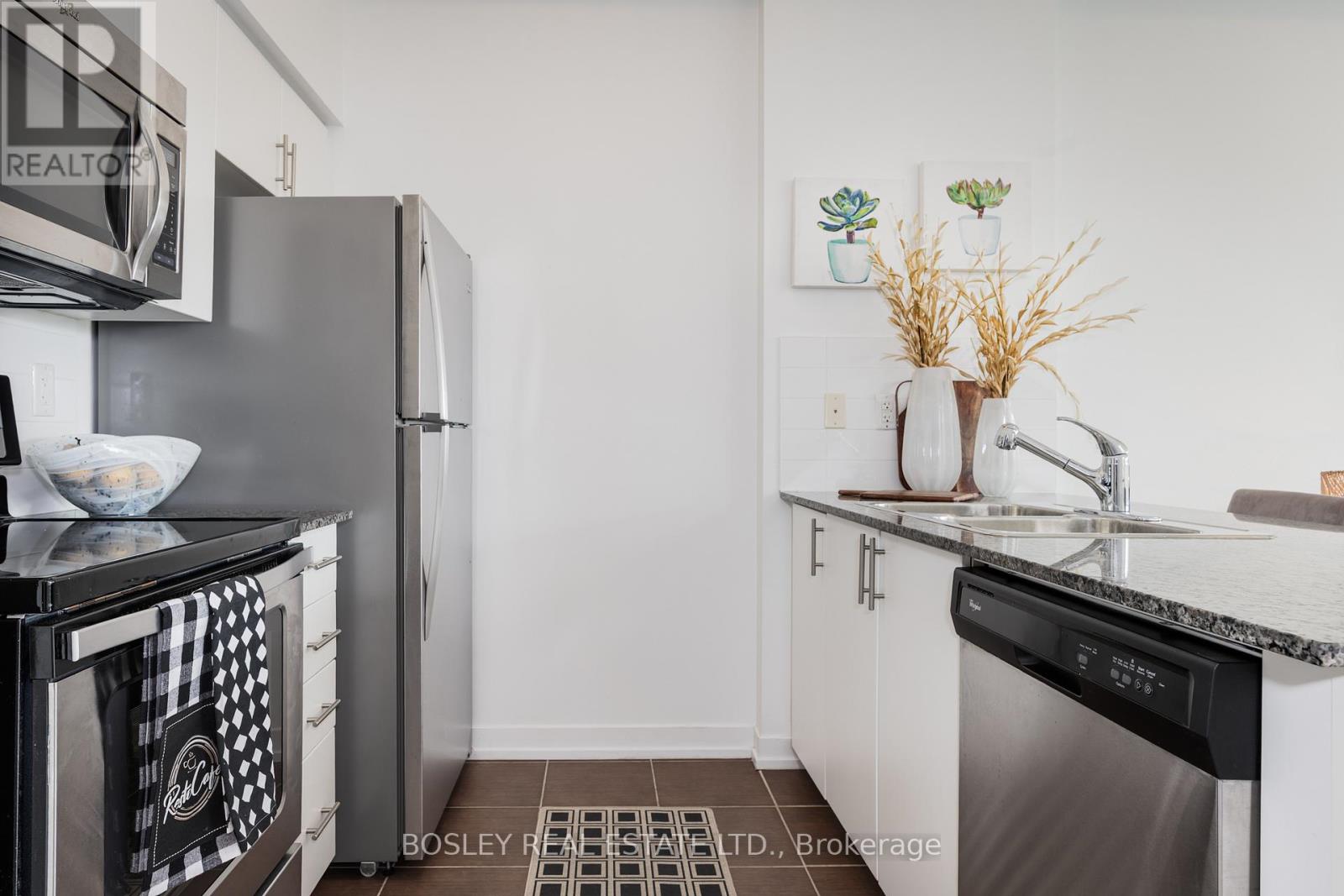 423 - 1410 Dupont Street, Toronto, Ontario  M6H 2B1 - Photo 7 - W13740326