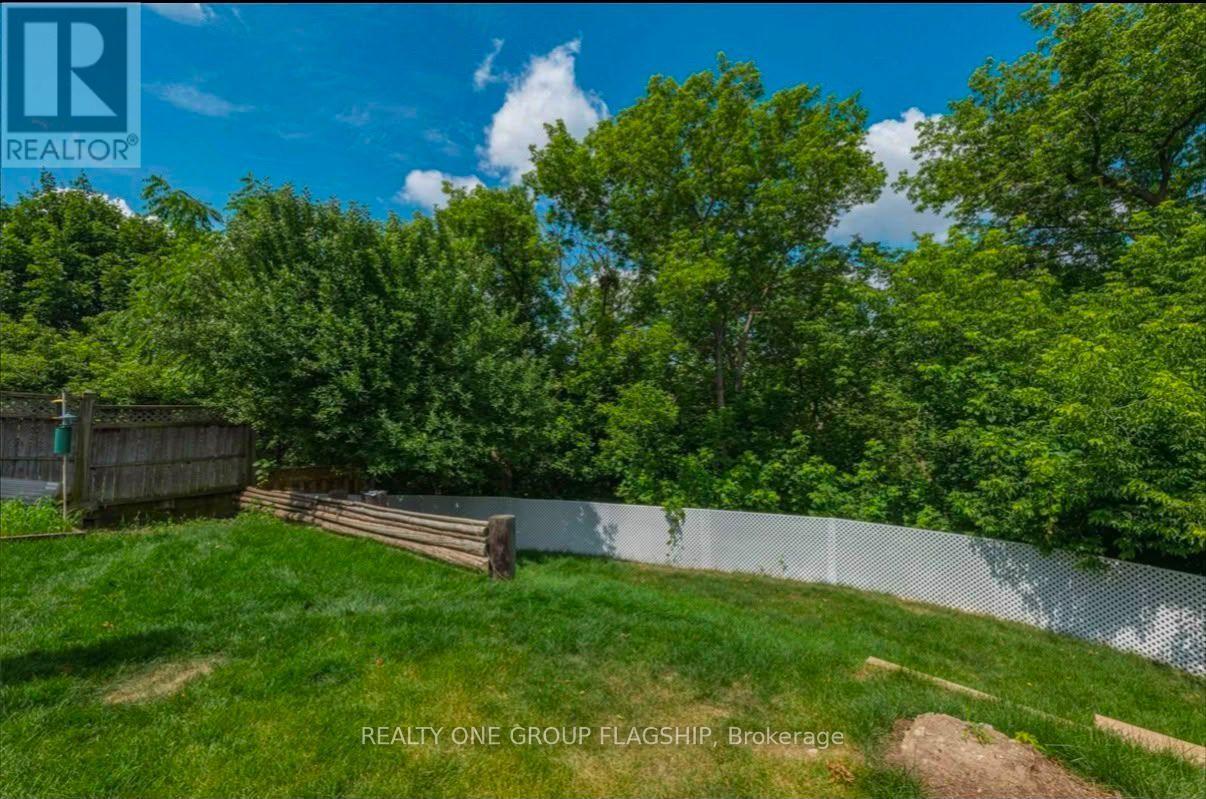 12 Azalea Court, Toronto, Ontario M9M 1V1 - Photo 2 - W13740370