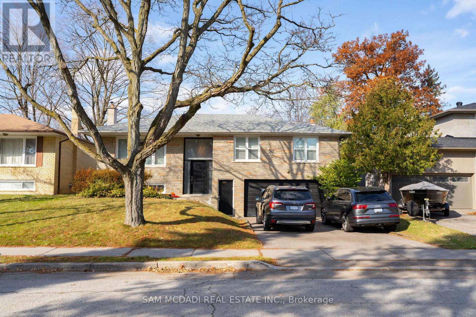 54 BEARBURY DRIVE, Toronto, Ontario