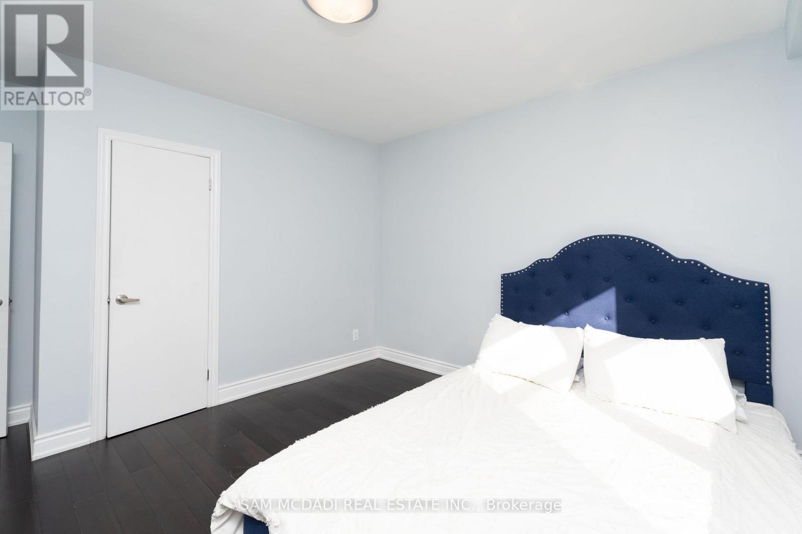 54 Bearbury Drive, Toronto, Ontario  M9C 2G9 - Photo 19 - W13740386