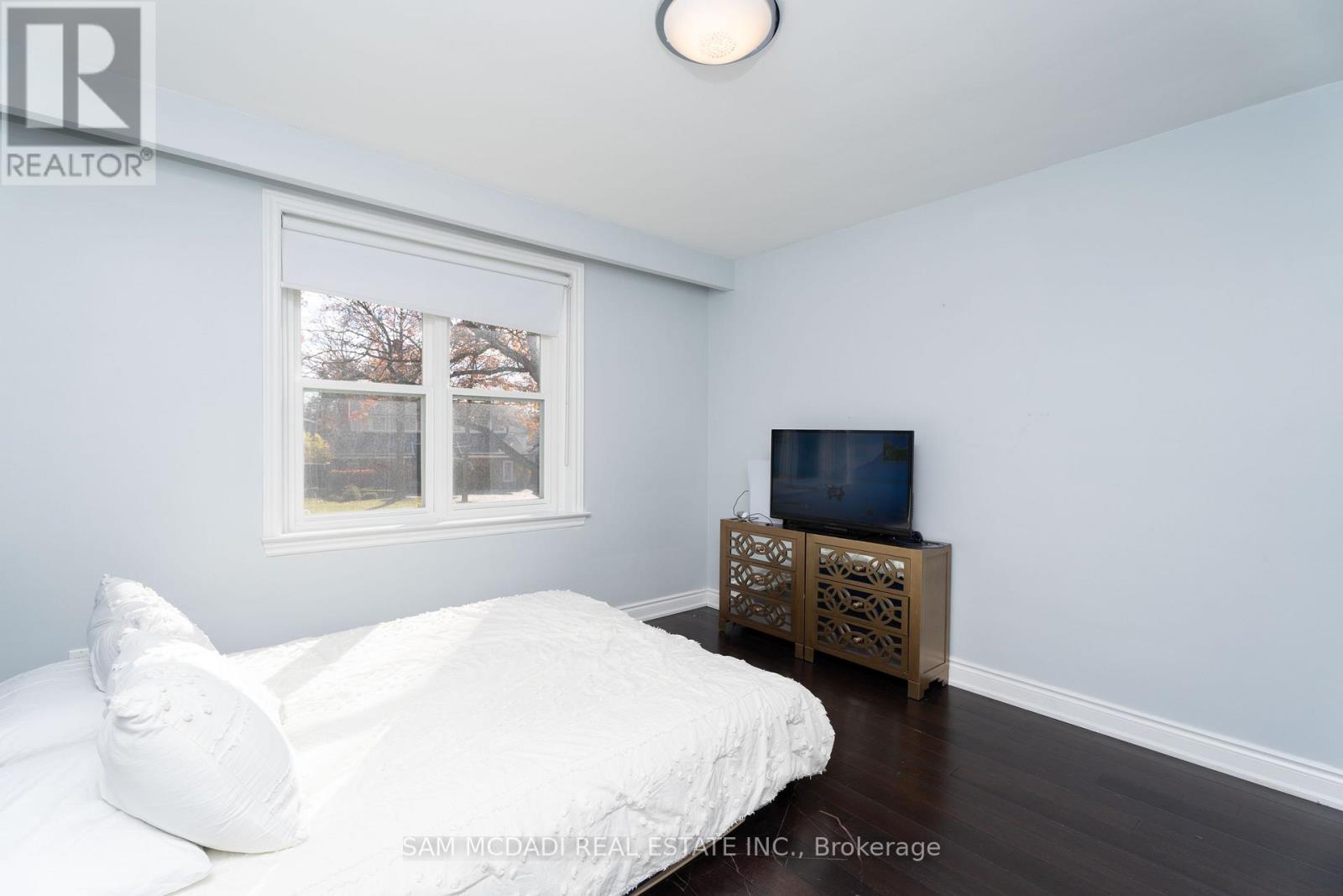 54 Bearbury Drive, Toronto, Ontario  M9C 2G9 - Photo 20 - W13740386