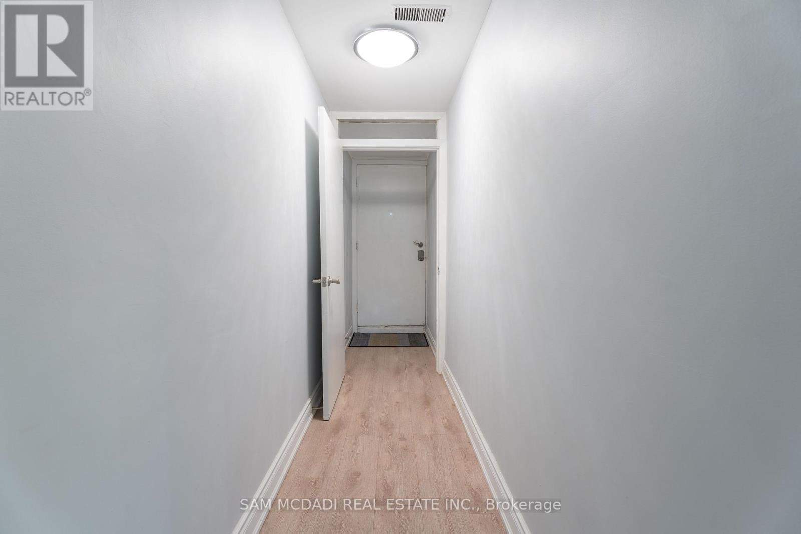 54 Bearbury Drive, Toronto, Ontario  M9C 2G9 - Photo 23 - W13740386