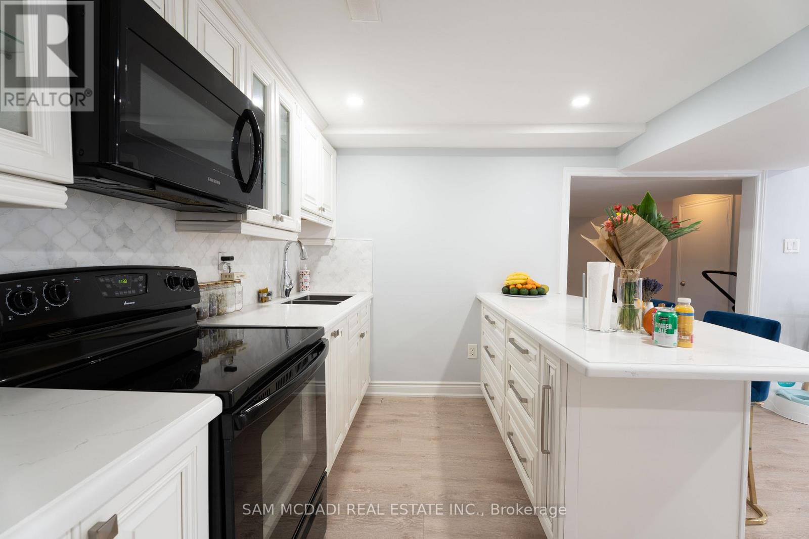 54 Bearbury Drive, Toronto, Ontario  M9C 2G9 - Photo 28 - W13740386