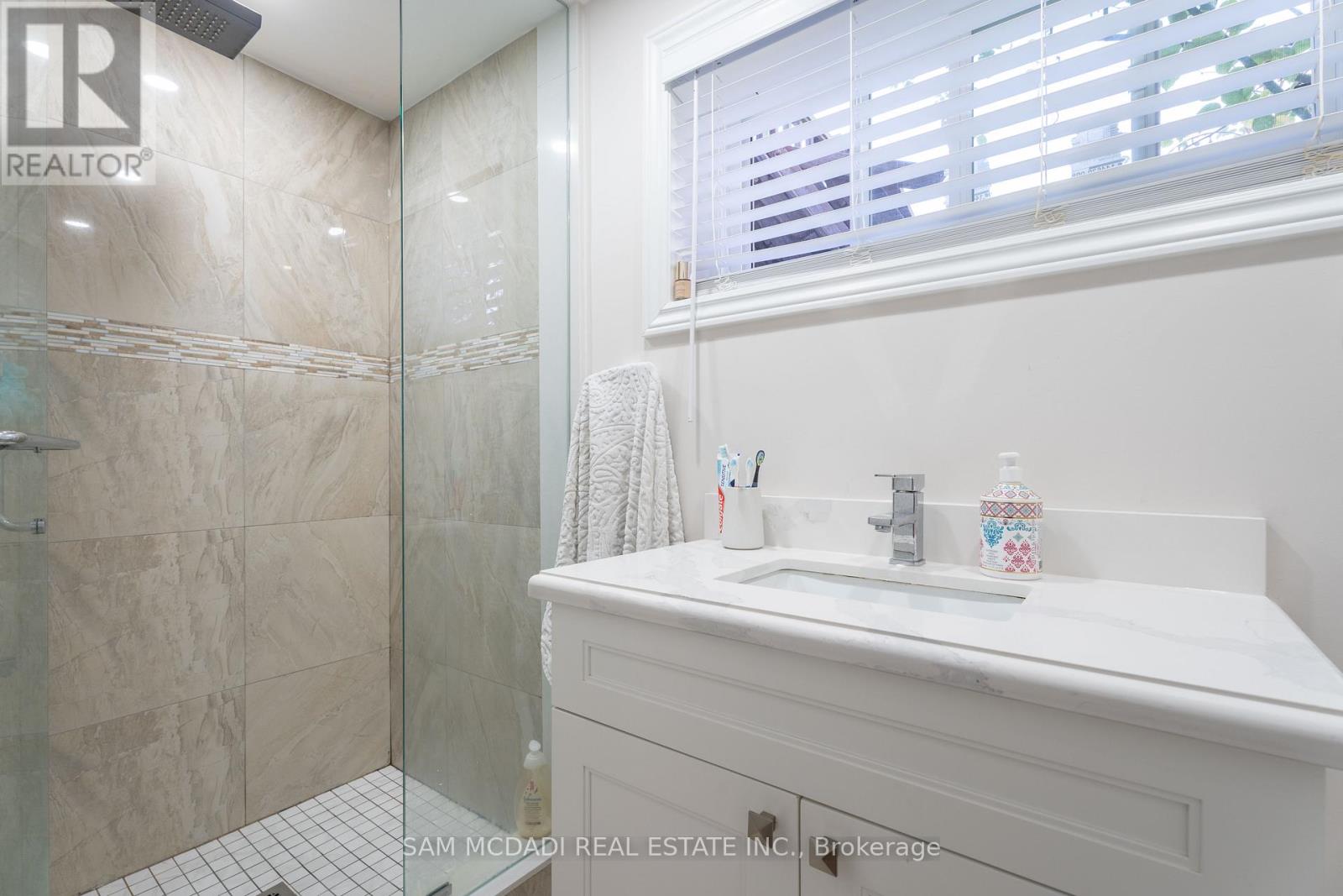 54 Bearbury Drive, Toronto, Ontario  M9C 2G9 - Photo 29 - W13740386
