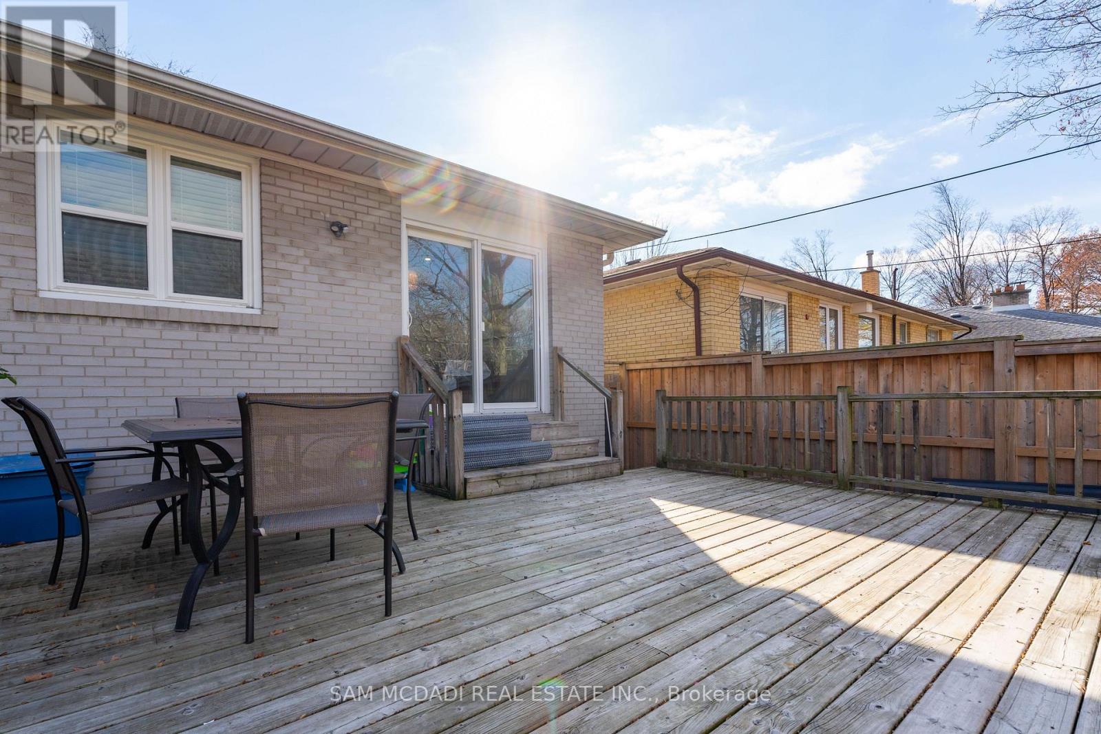 54 Bearbury Drive, Toronto, Ontario  M9C 2G9 - Photo 32 - W13740386