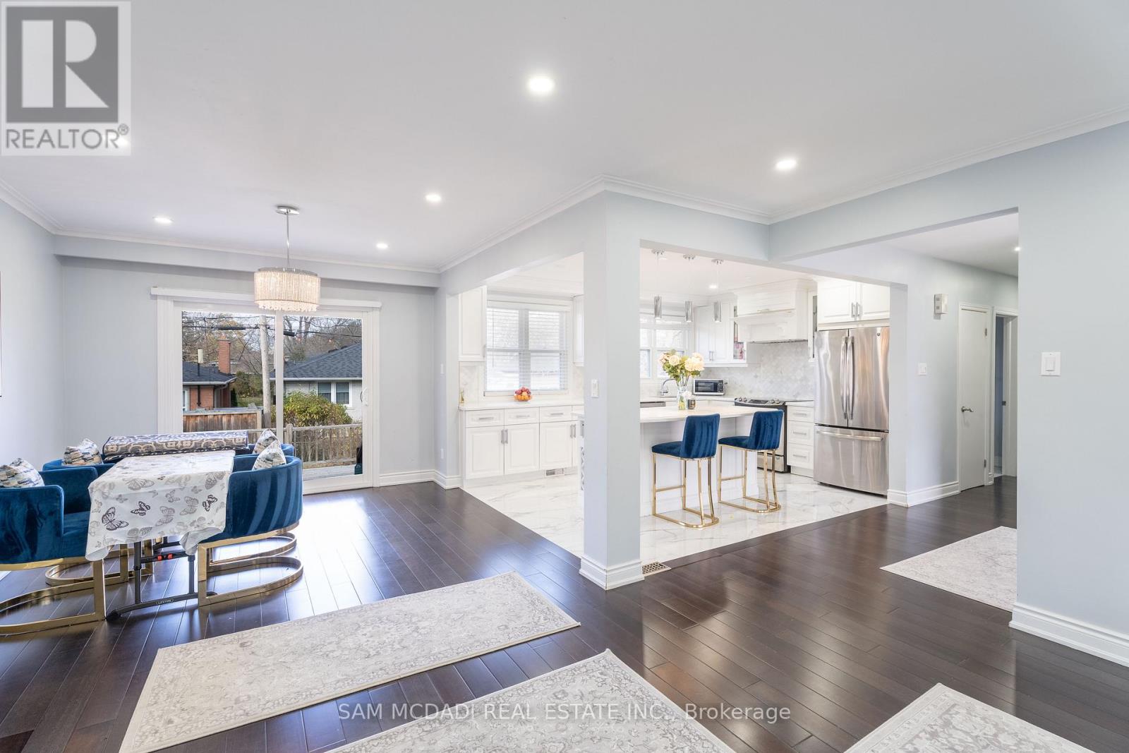 54 Bearbury Drive, Toronto, Ontario  M9C 2G9 - Photo 6 - W13740386
