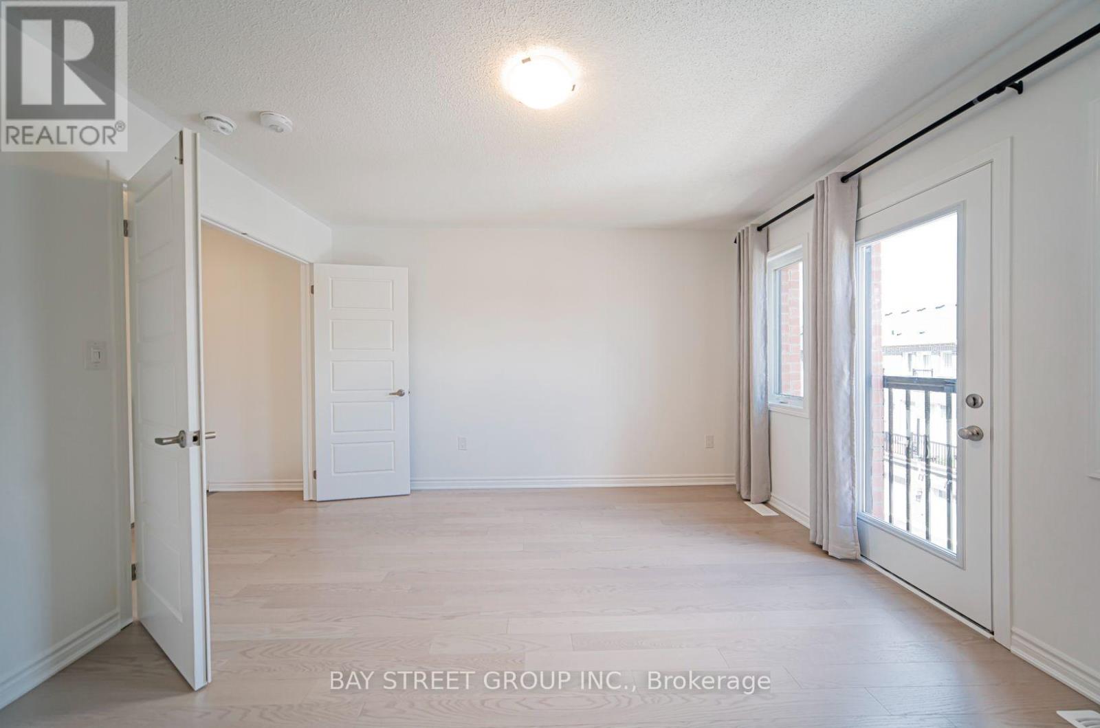 1403 William Halton Parkway, Oakville, Ontario  L6M 5N8 - Photo 22 - W13740412