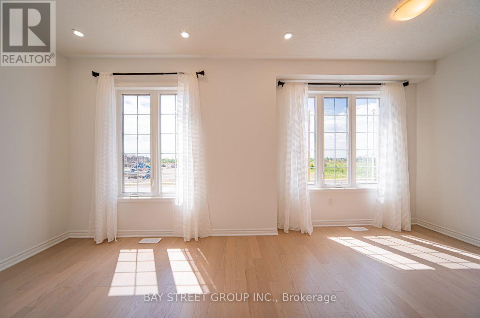 1403 William Halton Parkway, Oakville, Ontario  L6M 5N8 - Photo 9 - W13740412