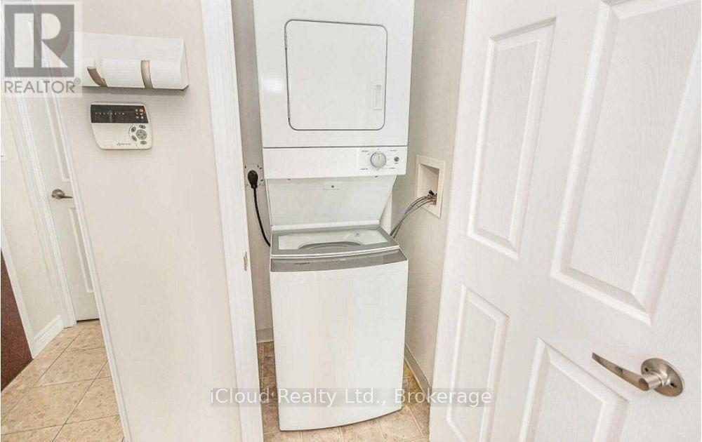 3008 - 208 Enfield Place, Mississauga, Ontario  L5B 0G8 - Photo 13 - W13738022