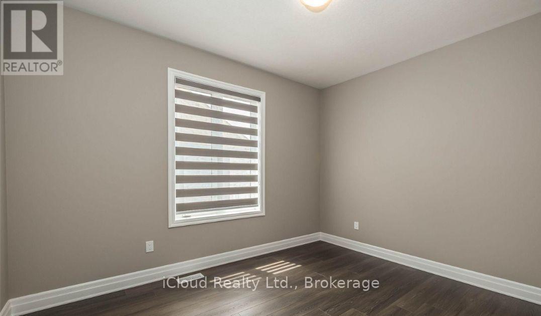 42 Milt Schmidt Street, Kitchener, Ontario  N2R 0T2 - Photo 12 - X13737806