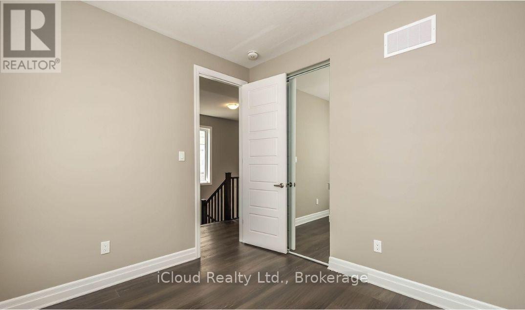 42 Milt Schmidt Street, Kitchener, Ontario  N2R 0T2 - Photo 10 - X13737806