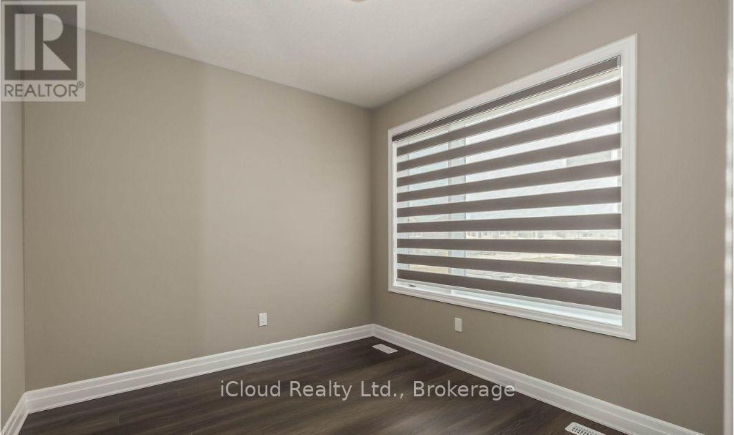 42 Milt Schmidt Street, Kitchener, Ontario  N2R 0T2 - Photo 11 - X13737806
