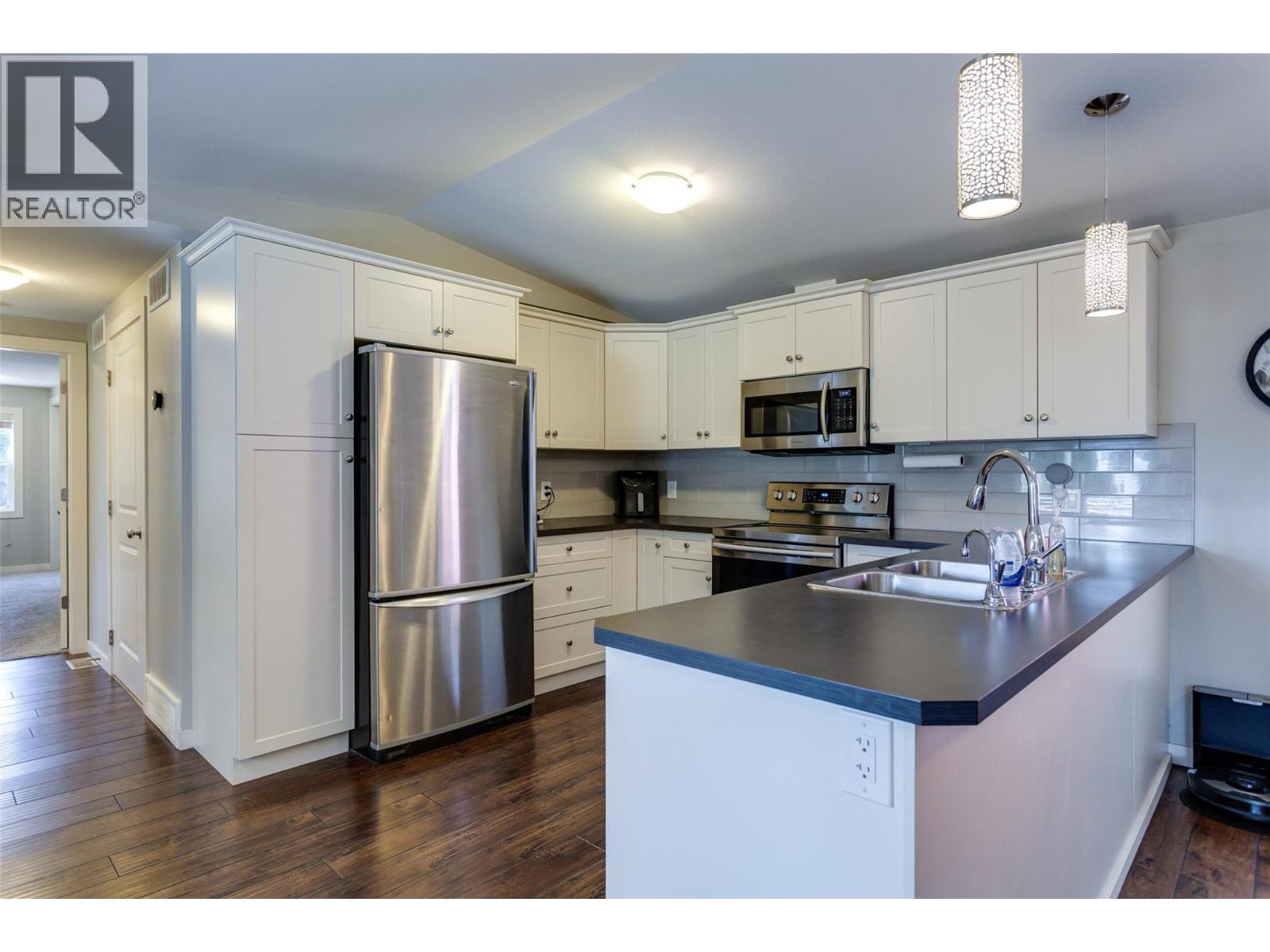 3381 Village Green Way Unit# 13, West Kelowna, British Columbia  V4T 1L2 - Photo 7 - 10390185
