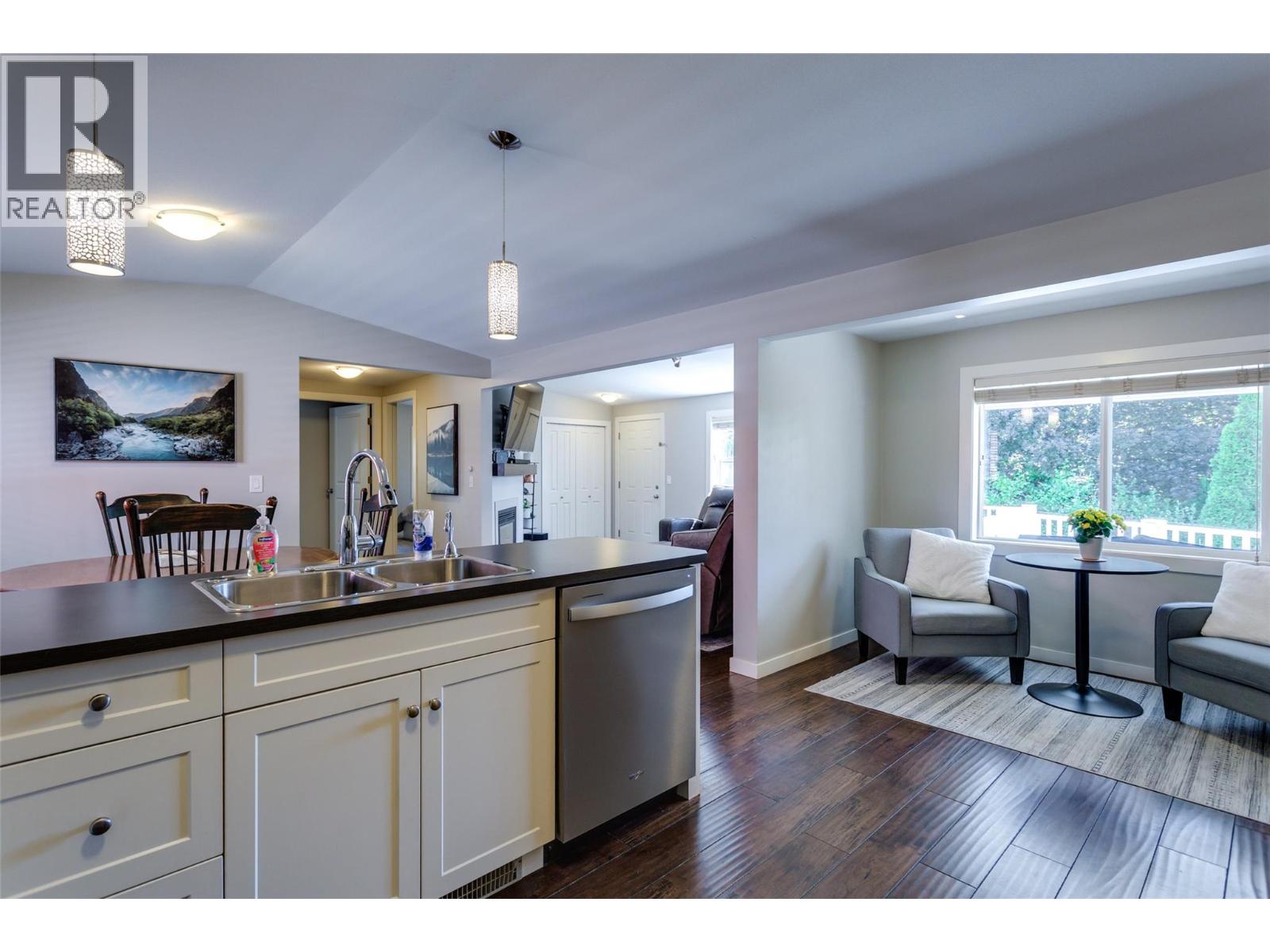 3381 Village Green Way Unit# 13, West Kelowna, British Columbia  V4T 1L2 - Photo 8 - 10390185