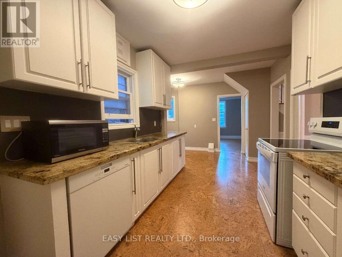 205 Ridley Boulevard, Toronto, Ontario  M5M 3M4 - Photo 20 - C13606346