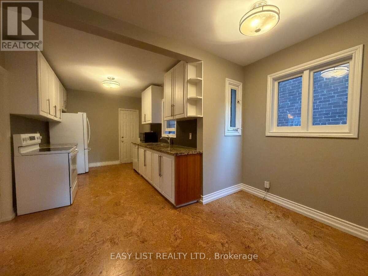 205 Ridley Boulevard, Toronto, Ontario  M5M 3M4 - Photo 18 - C13606346