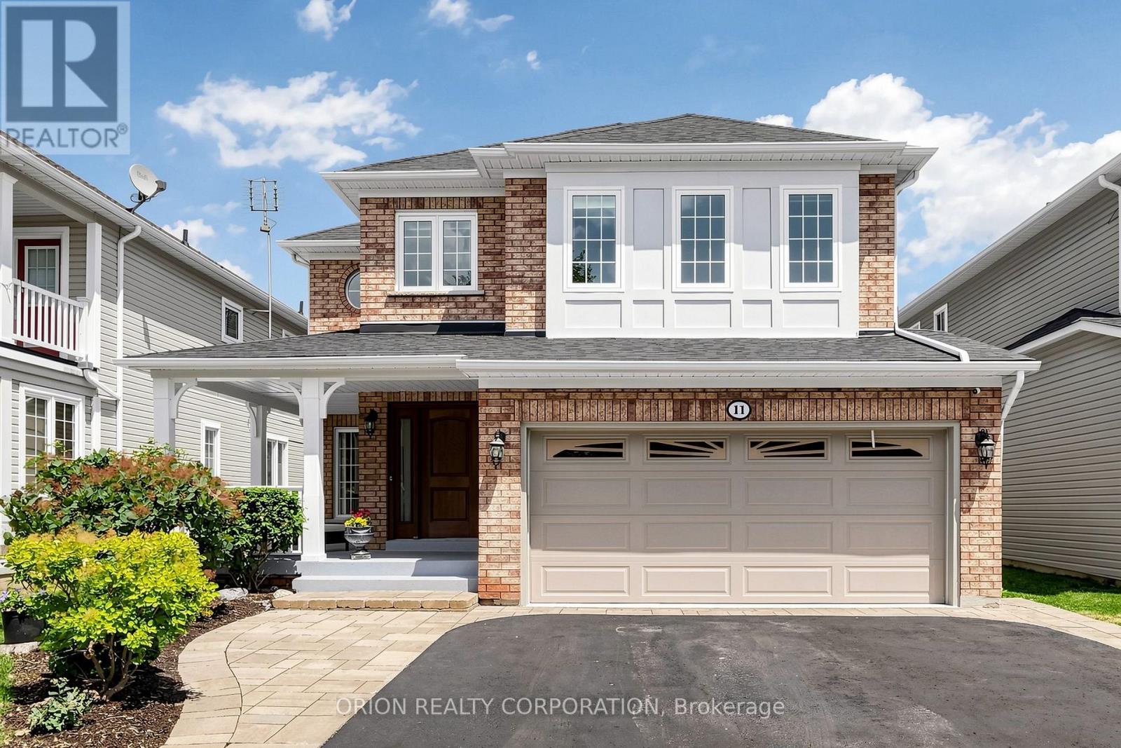 11 Davey Street, Ajax, Ontario  L1Z 1K8 - Photo 3 - E13538078
