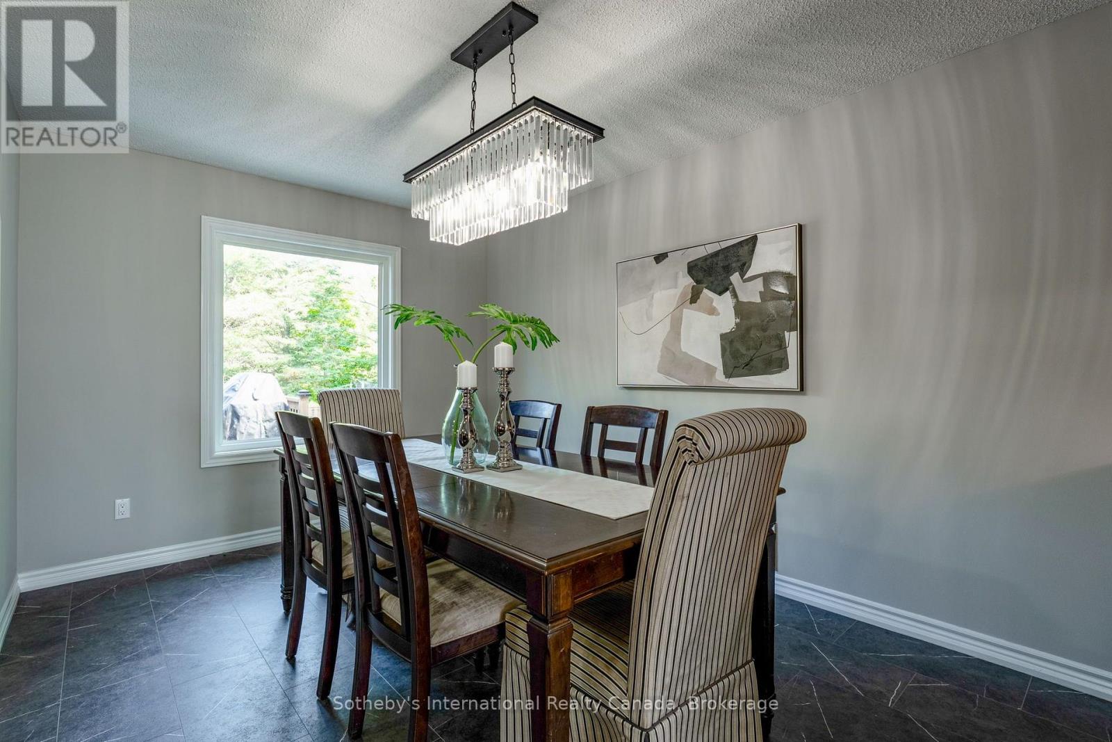 53 Royal Beech Drive, Wasaga Beach, Ontario  L9Z 1H3 - Photo 14 - S13740538