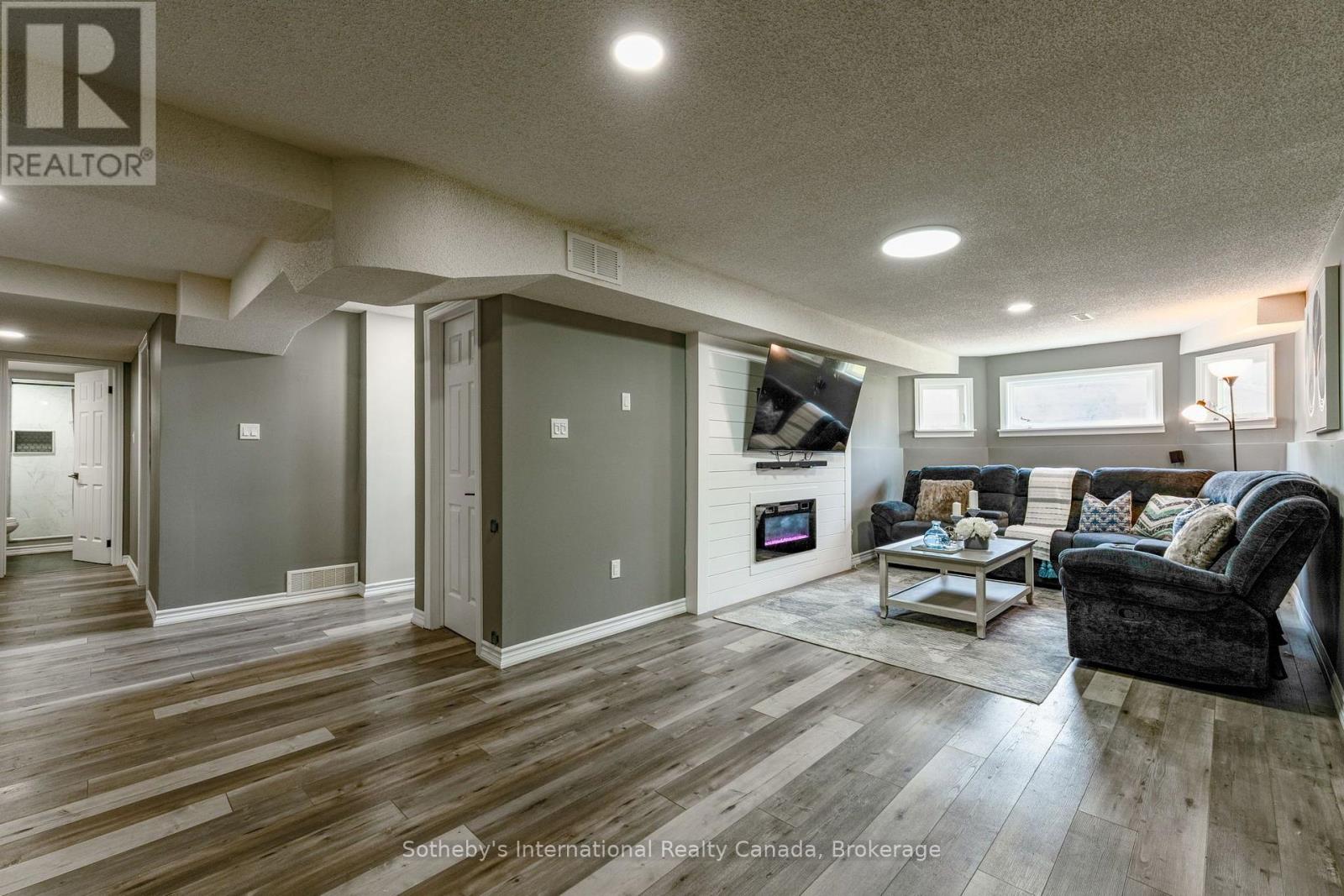 53 Royal Beech Drive, Wasaga Beach, Ontario  L9Z 1H3 - Photo 26 - S13740538