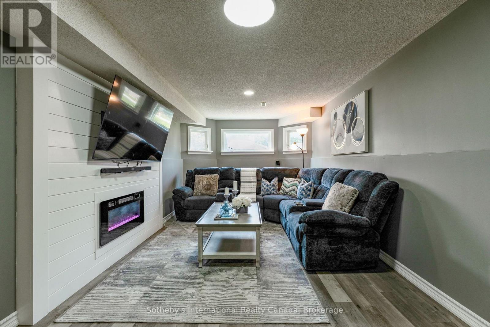 53 Royal Beech Drive, Wasaga Beach, Ontario  L9Z 1H3 - Photo 27 - S13740538