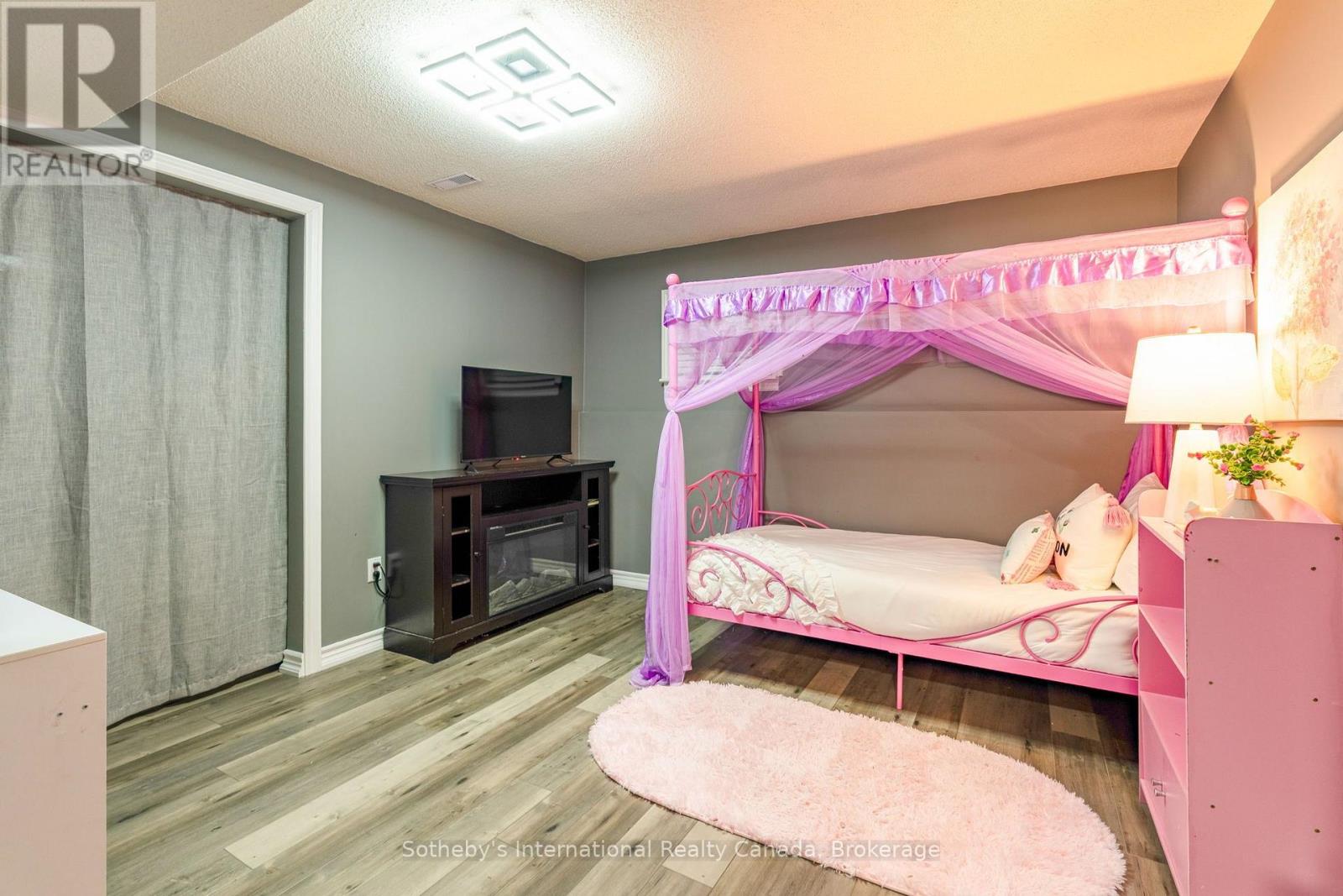 53 Royal Beech Drive, Wasaga Beach, Ontario  L9Z 1H3 - Photo 30 - S13740538