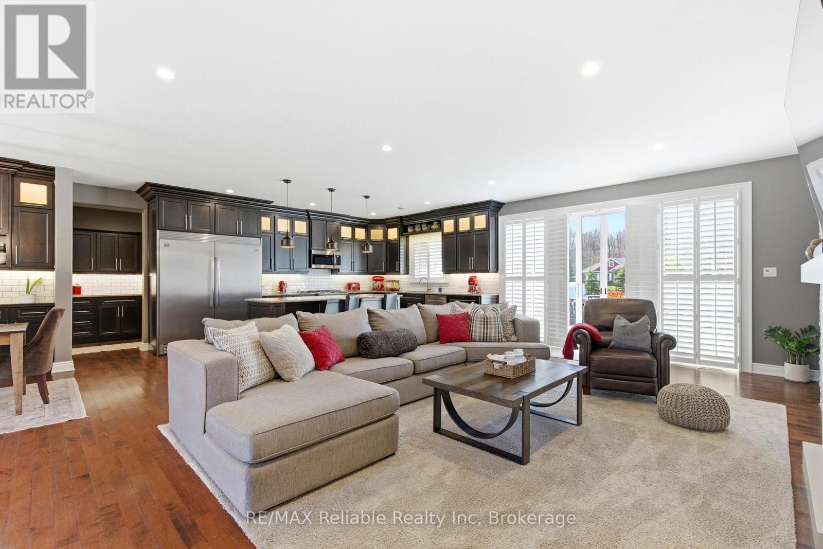 74764 Elm Crescent, Bluewater (Stanley), Ontario  N0M 1G0 - Photo 10 - X13740452