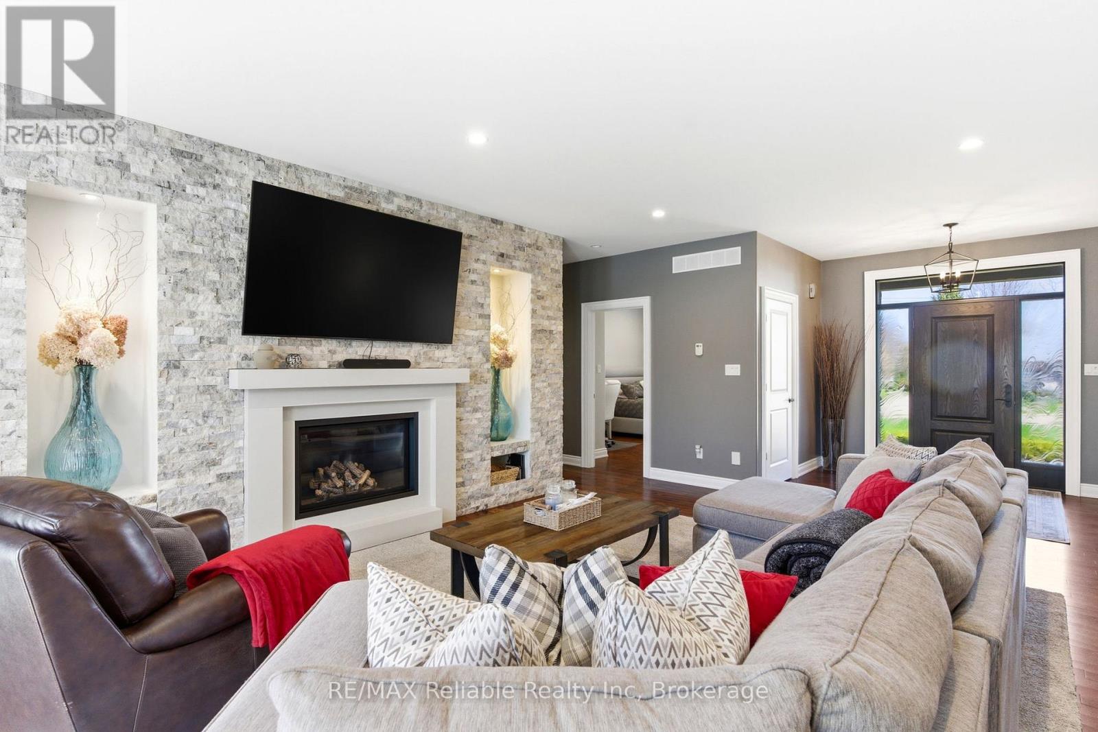74764 Elm Crescent, Bluewater (Stanley), Ontario  N0M 1G0 - Photo 12 - X13740452