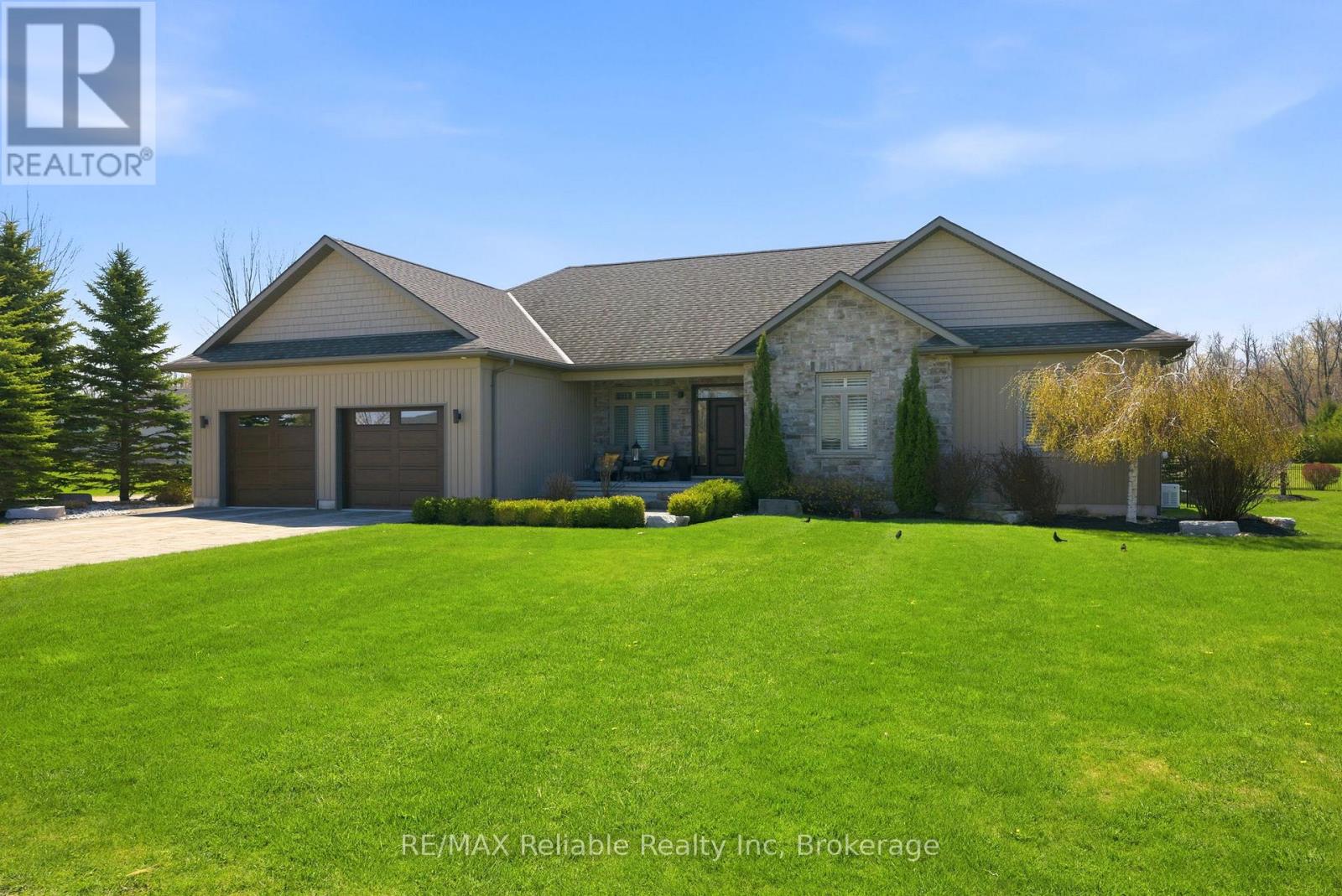 74764 Elm Crescent, Bluewater (Stanley), Ontario  N0M 1G0 - Photo 6 - X13740452