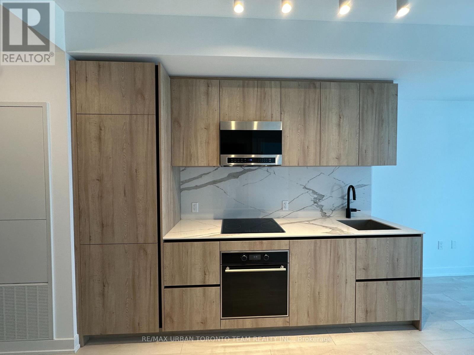 3304 - 127 Broadway Avenue, Toronto, Ontario  M4P 1V4 - Photo 4 - C13740478