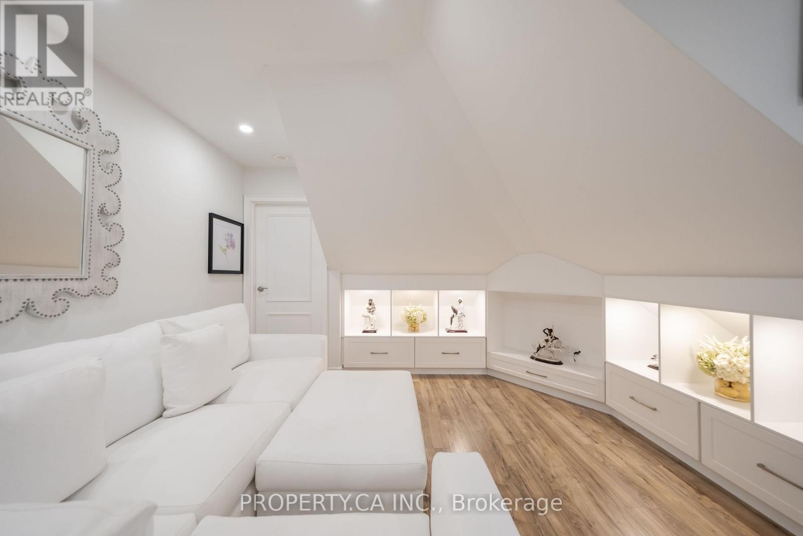 8 - 963 Avenue Road, Toronto, Ontario  M5P 2K9 - Photo 6 - C13740510