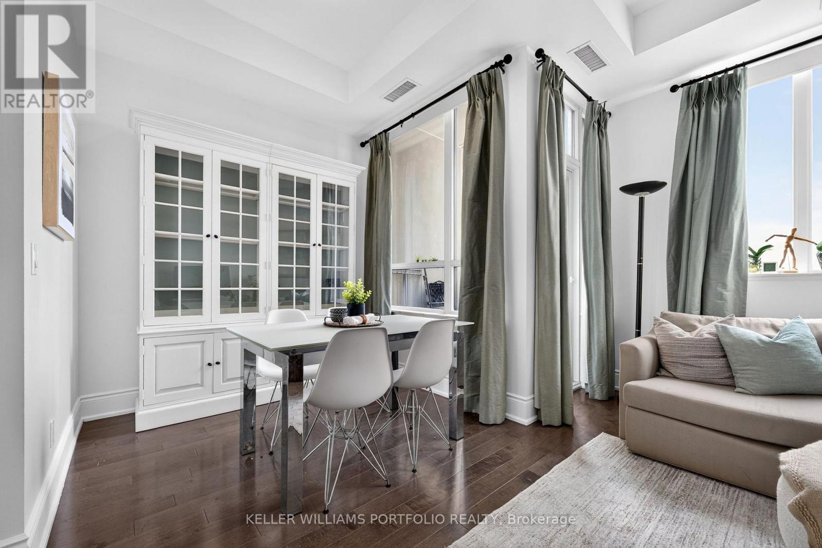802 - 23 Glebe Road W, Toronto, Ontario  M5P 0A1 - Photo 11 - C13740550