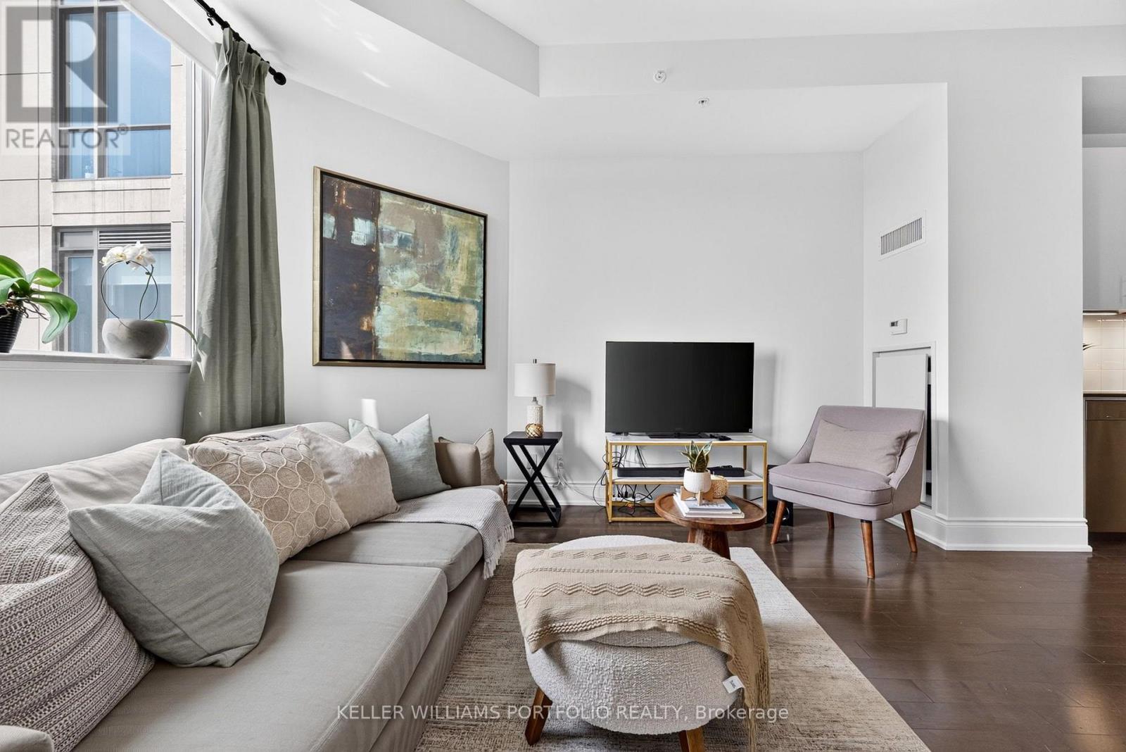 802 - 23 Glebe Road W, Toronto, Ontario  M5P 0A1 - Photo 4 - C13740550